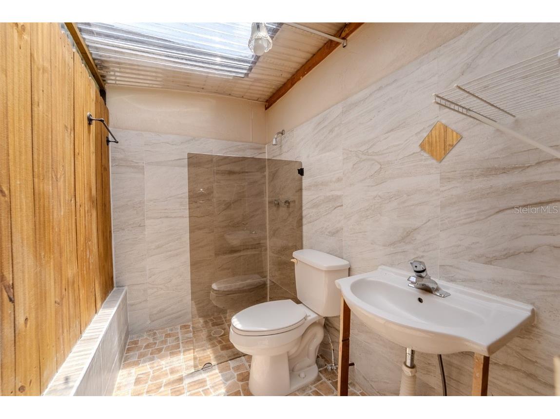 1660 E Apache Circle Deltona FL 32725 V4943221 image24