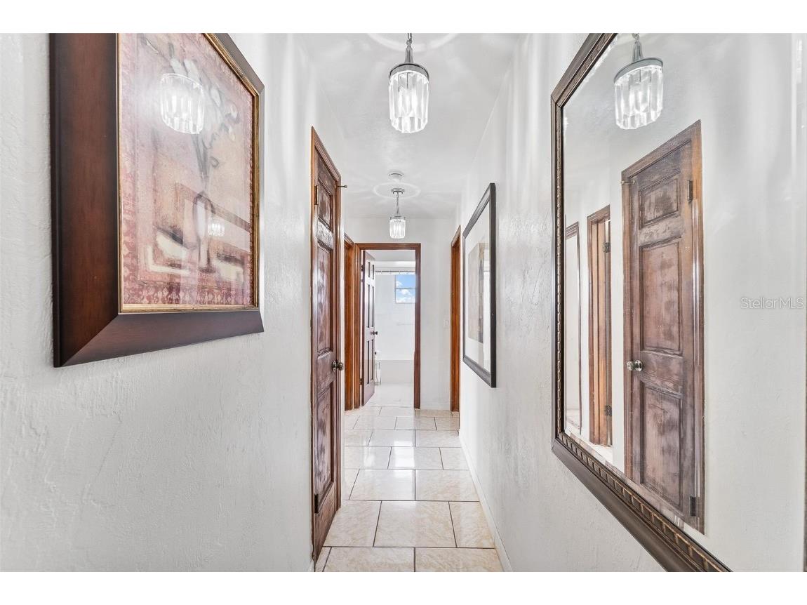 1660 E Apache Circle Deltona FL 32725 V4943221 image6