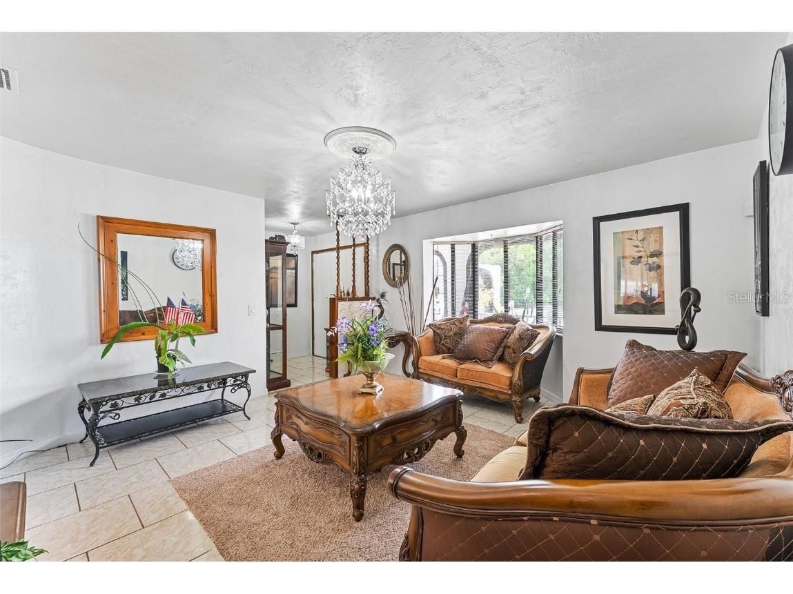 1660 E Apache Circle Deltona FL 32725 V4943221 image7