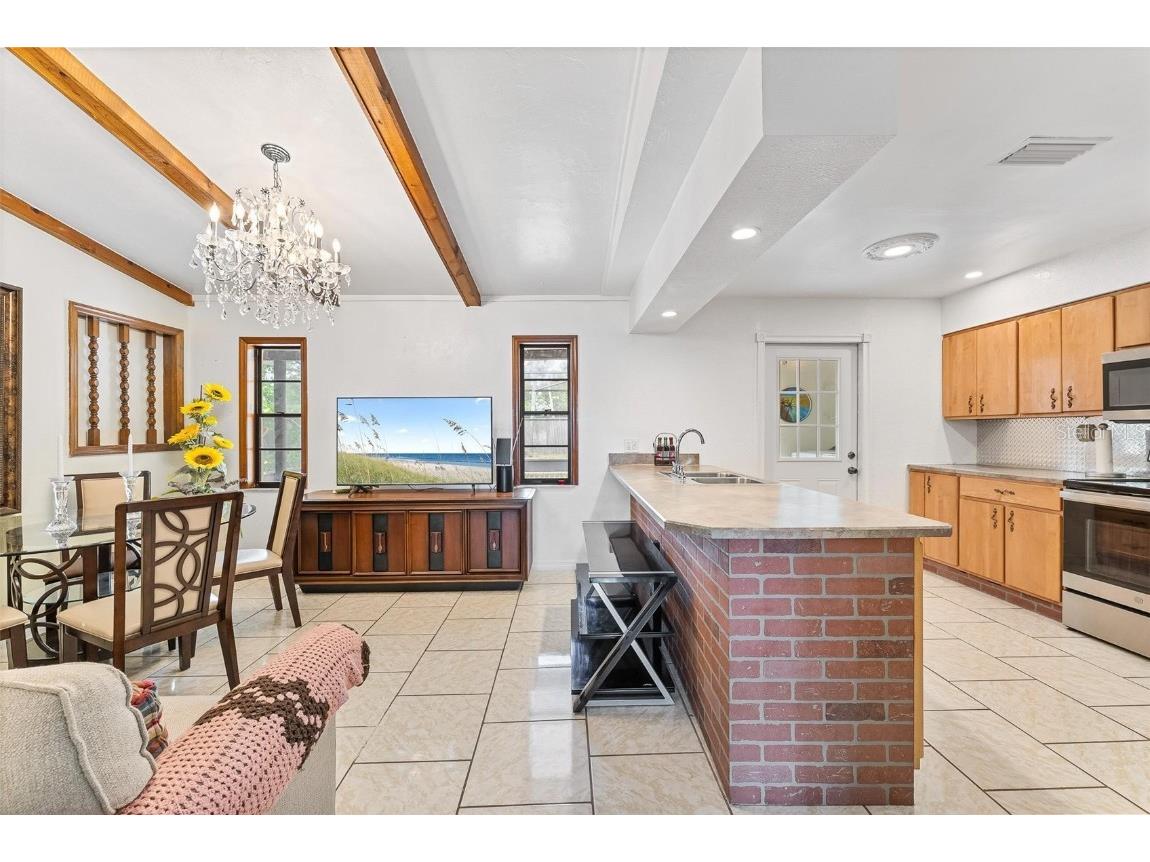 1660 E Apache Circle Deltona FL 32725 V4943221 image9