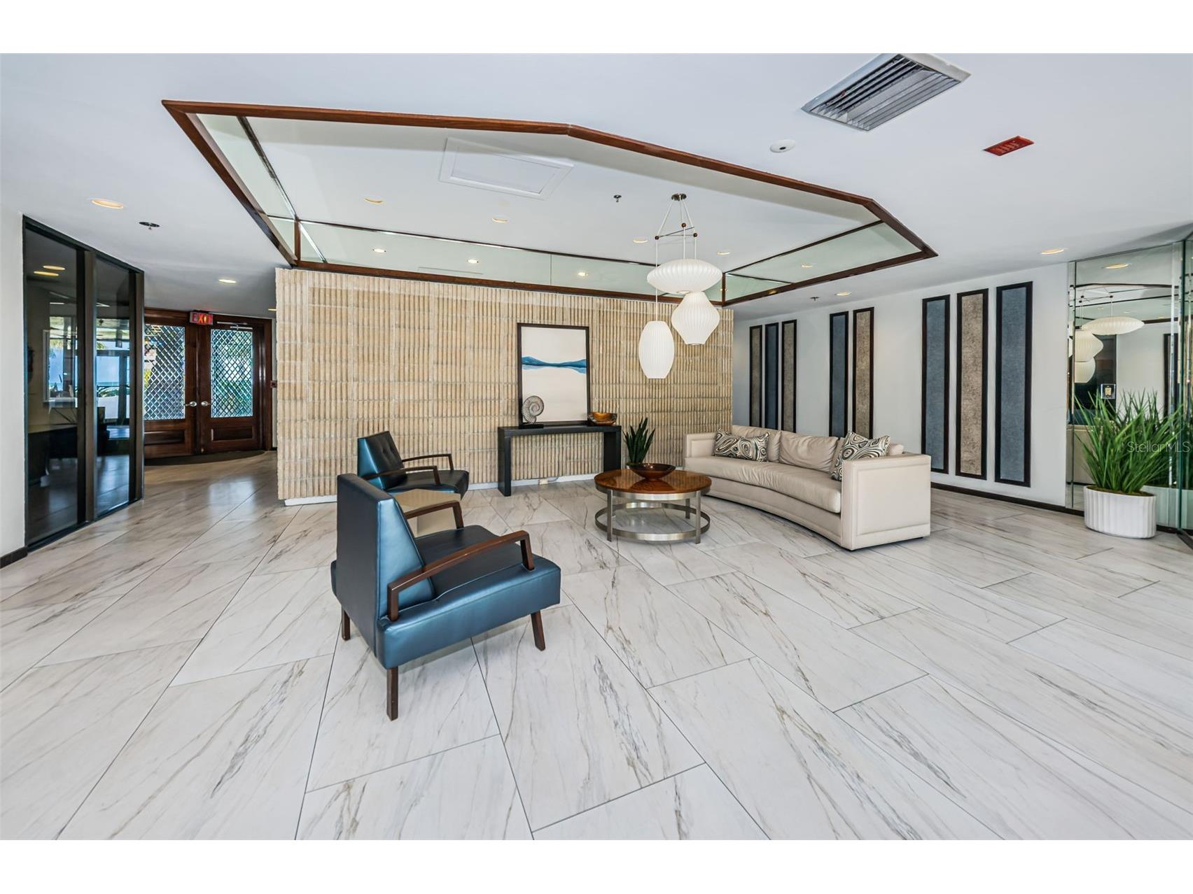 1660 Gulf Boulevard #1007 Clearwater Beach FL 33767 - GULF OF MEXICO & INTRACOASTAL TB8469992 image12