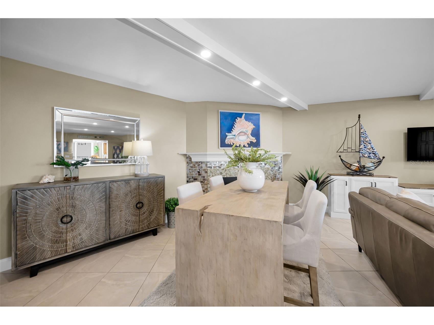 1660 Gulf Boulevard #1007 Clearwater Beach FL 33767 - GULF OF MEXICO & INTRACOASTAL TB8469992 image16