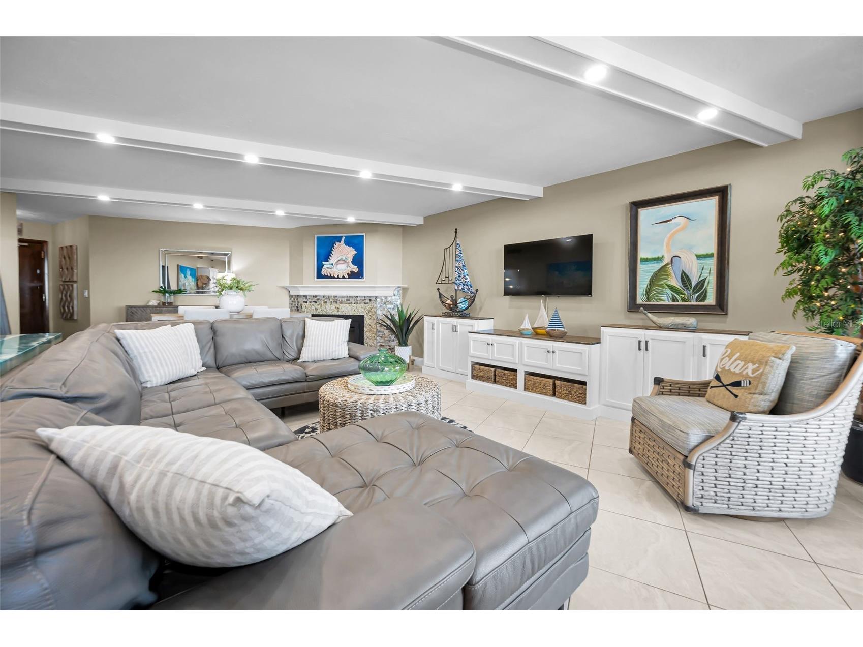 1660 Gulf Boulevard #1007 Clearwater Beach FL 33767 - GULF OF MEXICO & INTRACOASTAL TB8469992 image20