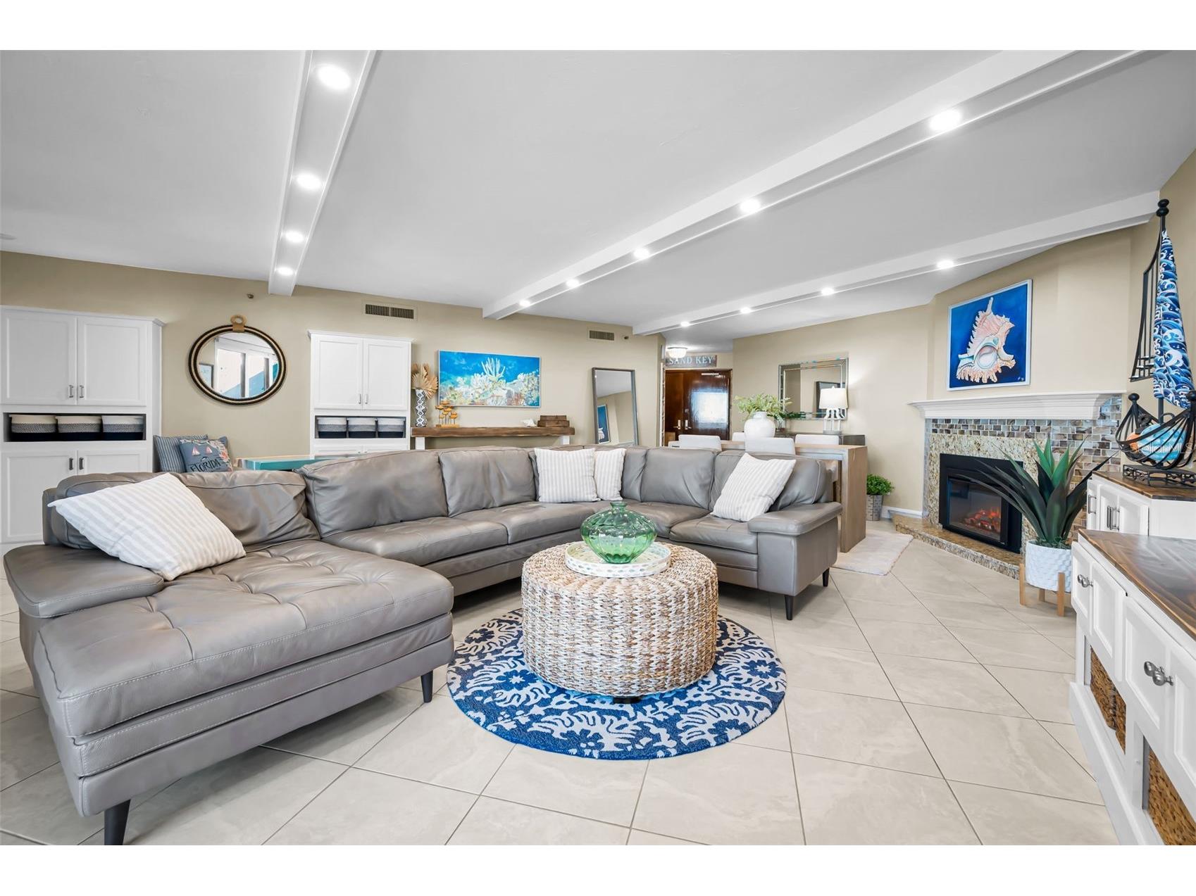 1660 Gulf Boulevard #1007 Clearwater Beach FL 33767 - GULF OF MEXICO & INTRACOASTAL TB8469992 image21