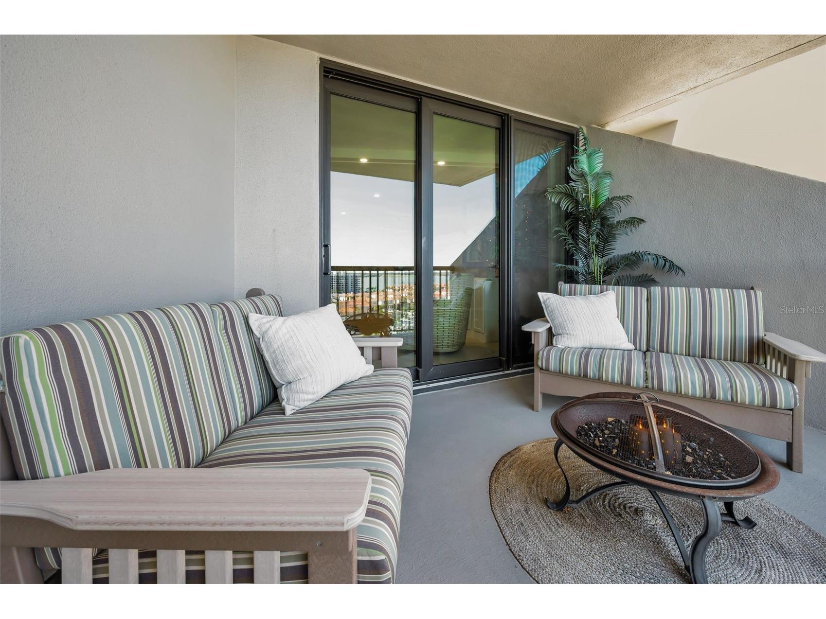 1660 Gulf Boulevard #1007 Clearwater Beach FL 33767 - GULF OF MEXICO & INTRACOASTAL TB8469992 image27