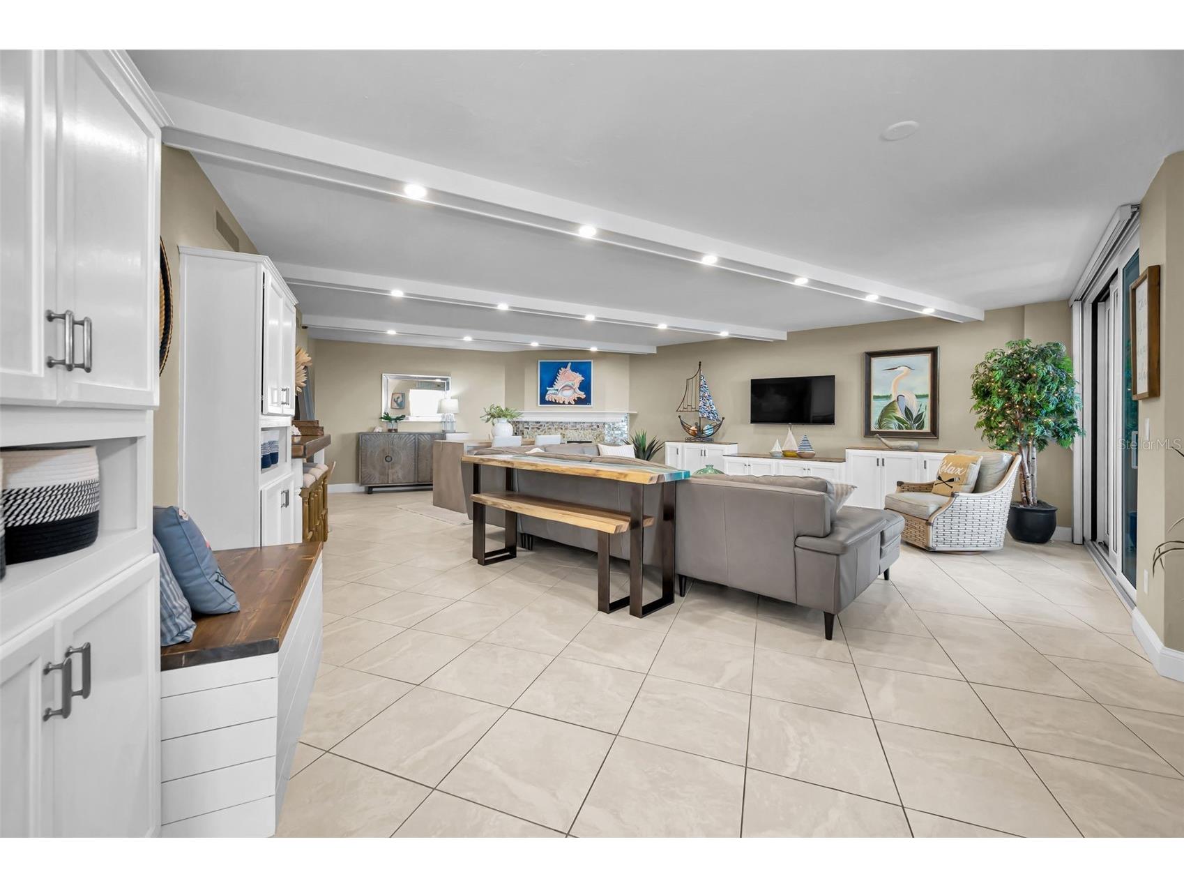 1660 Gulf Boulevard #1007 Clearwater Beach FL 33767 - GULF OF MEXICO & INTRACOASTAL TB8469992 image32