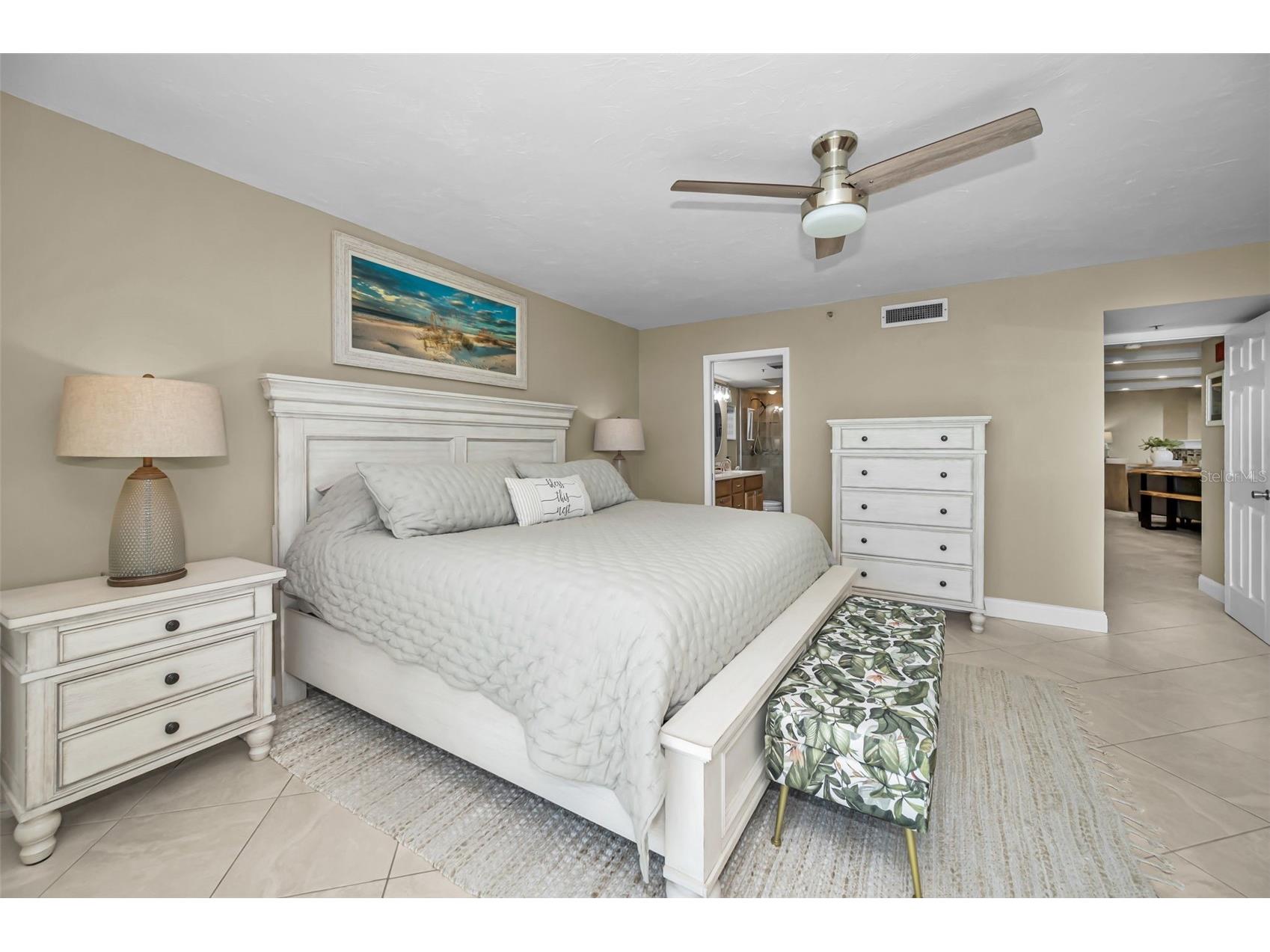 1660 Gulf Boulevard #1007 Clearwater Beach FL 33767 - GULF OF MEXICO & INTRACOASTAL TB8469992 image48