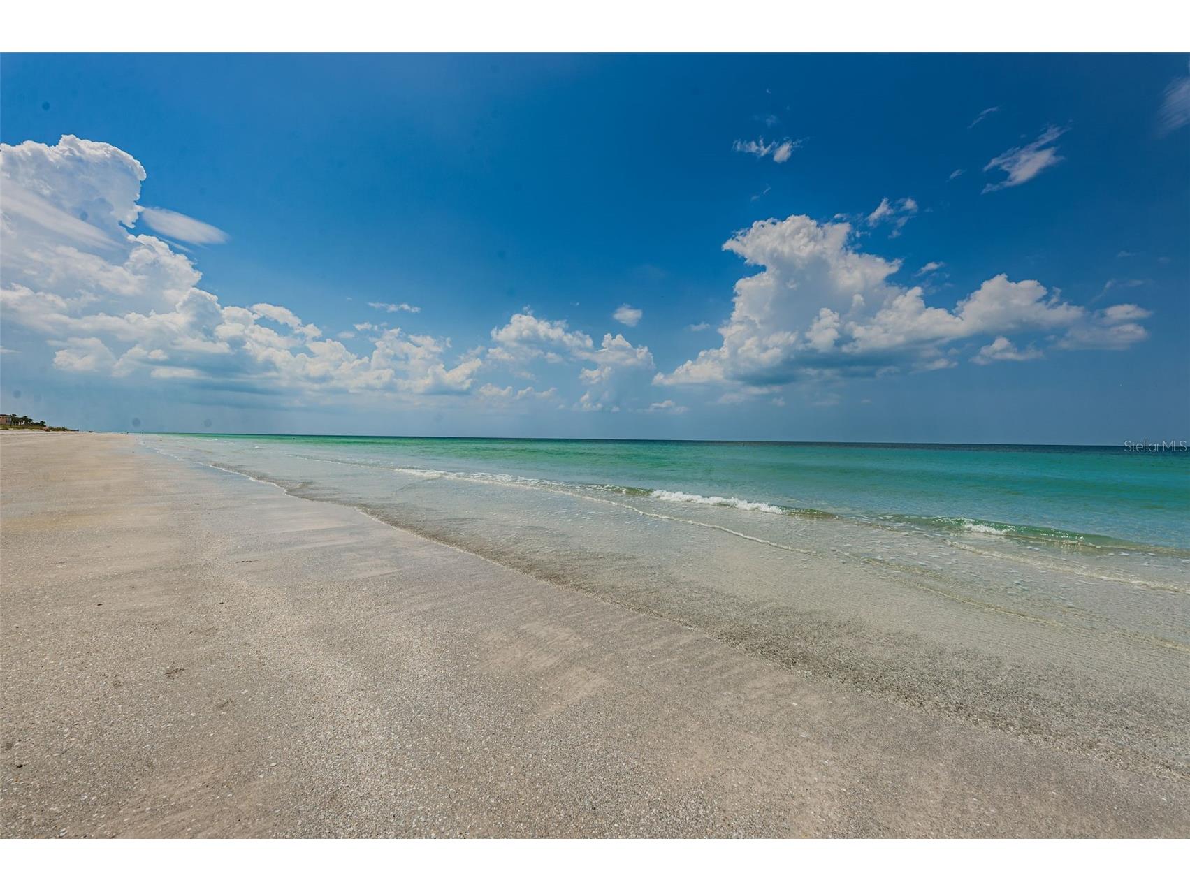 1660 Gulf Boulevard #1007 Clearwater Beach FL 33767 - GULF OF MEXICO & INTRACOASTAL TB8469992 image75