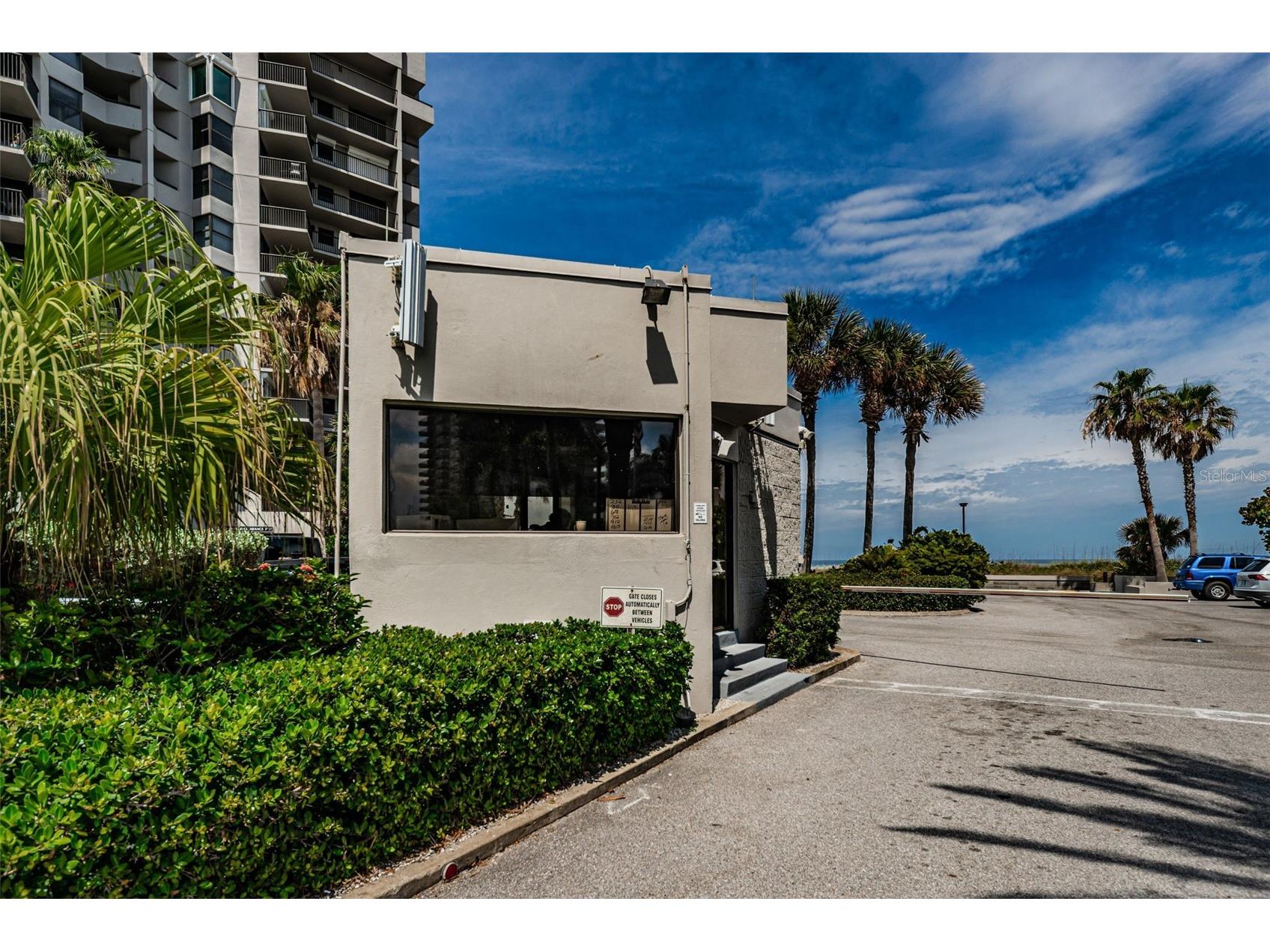 1660 Gulf Boulevard #1007 Clearwater Beach FL 33767 - GULF OF MEXICO & INTRACOASTAL TB8469992 image77