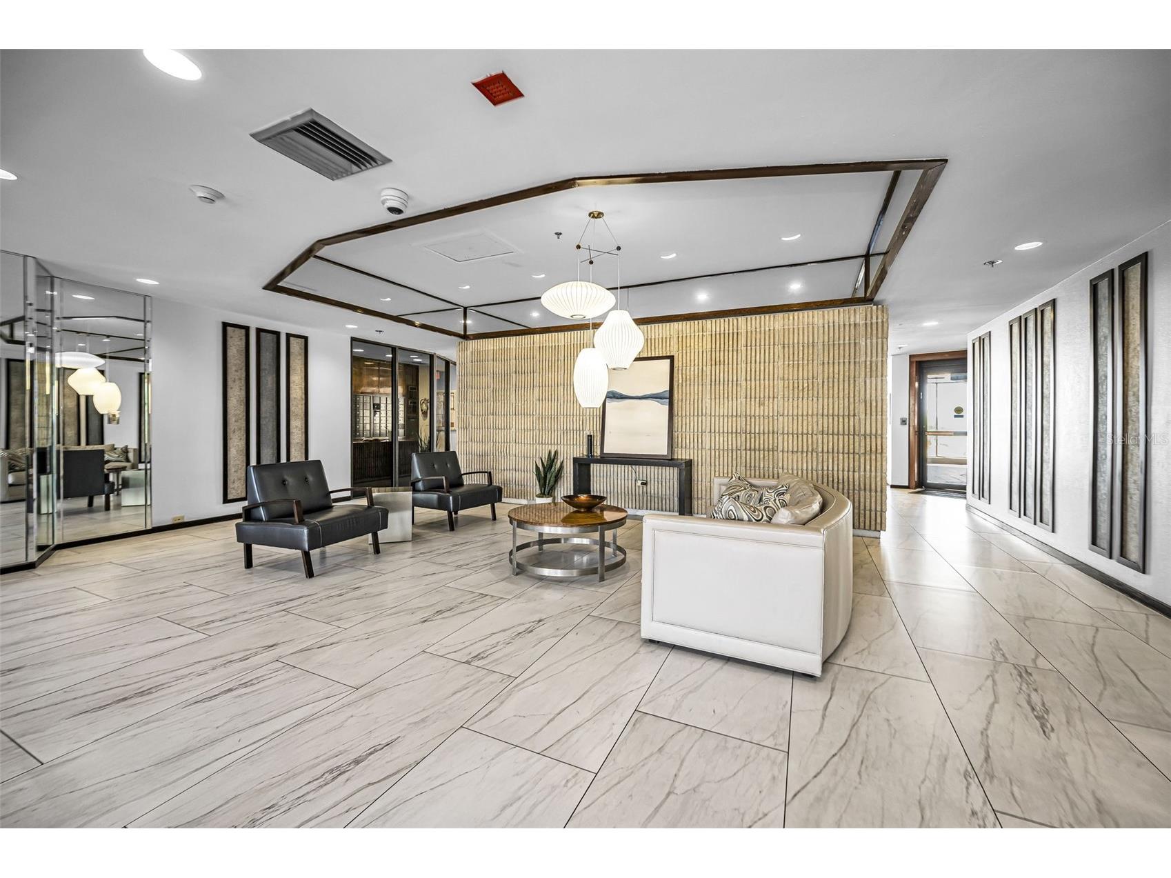 1660 Gulf Boulevard #202 Clearwater Beach FL 33767 - GULF OF MEXICO TB8505177 image17