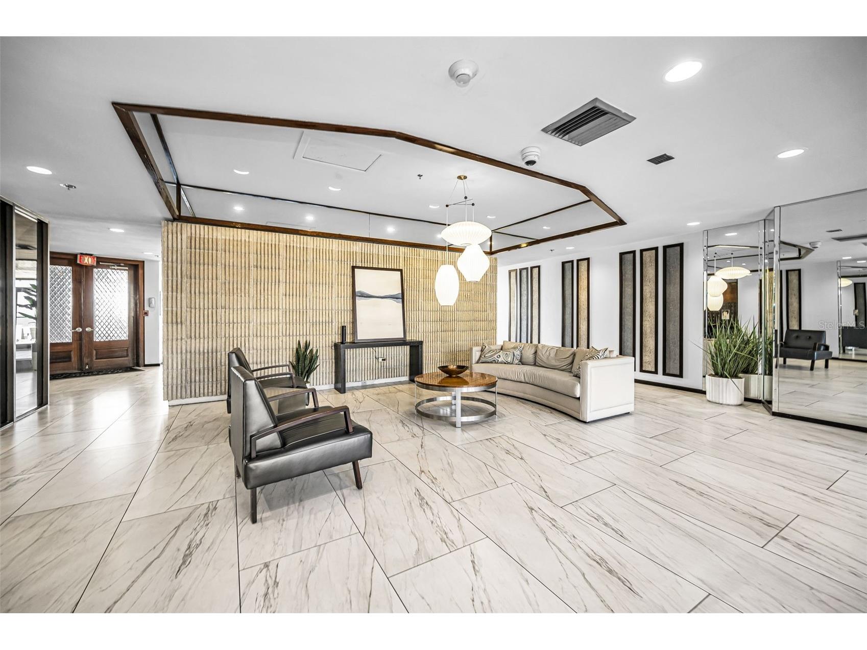 1660 Gulf Boulevard #202 Clearwater Beach FL 33767 - GULF OF MEXICO TB8505177 image18