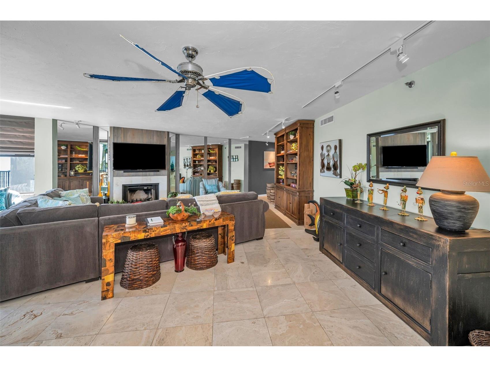 1660 Gulf Boulevard #208 Clearwater Beach FL 33767 - GULF OF MEXICO & INTRACOASTAL TB8506129 image24