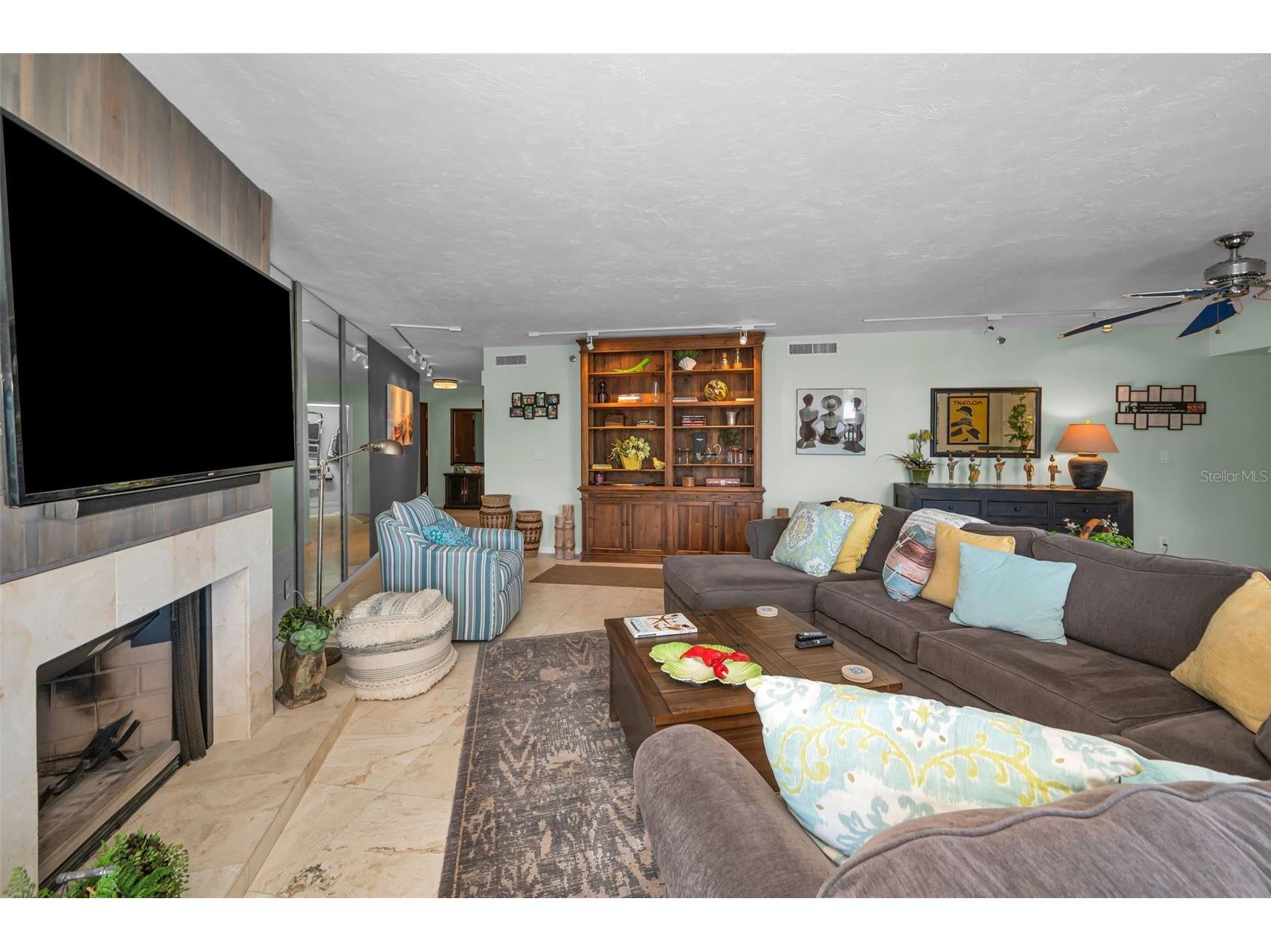 1660 Gulf Boulevard #208 Clearwater Beach FL 33767 - GULF OF MEXICO & INTRACOASTAL TB8506129 image31