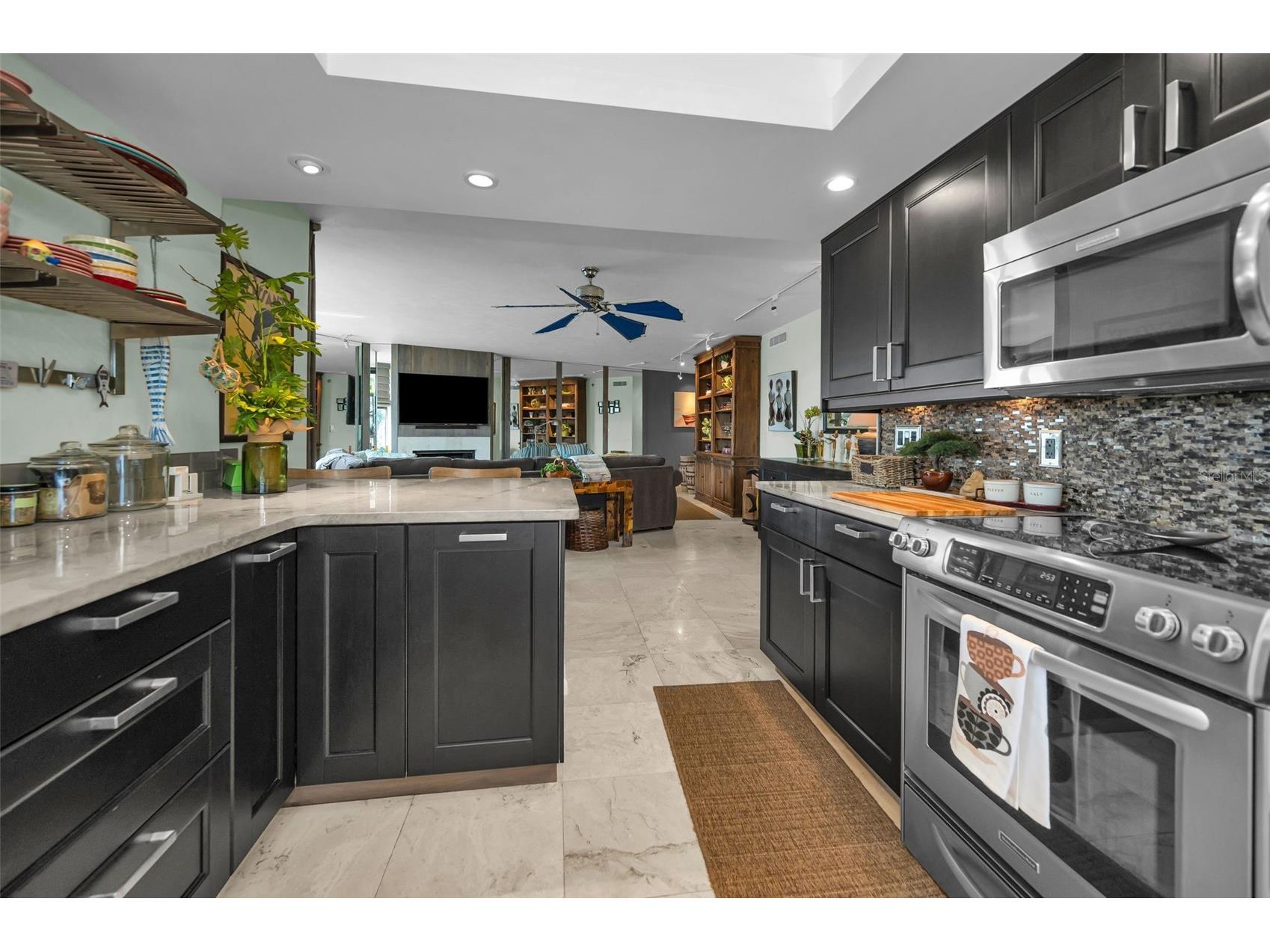 1660 Gulf Boulevard #208 Clearwater Beach FL 33767 - GULF OF MEXICO & INTRACOASTAL TB8506129 image37