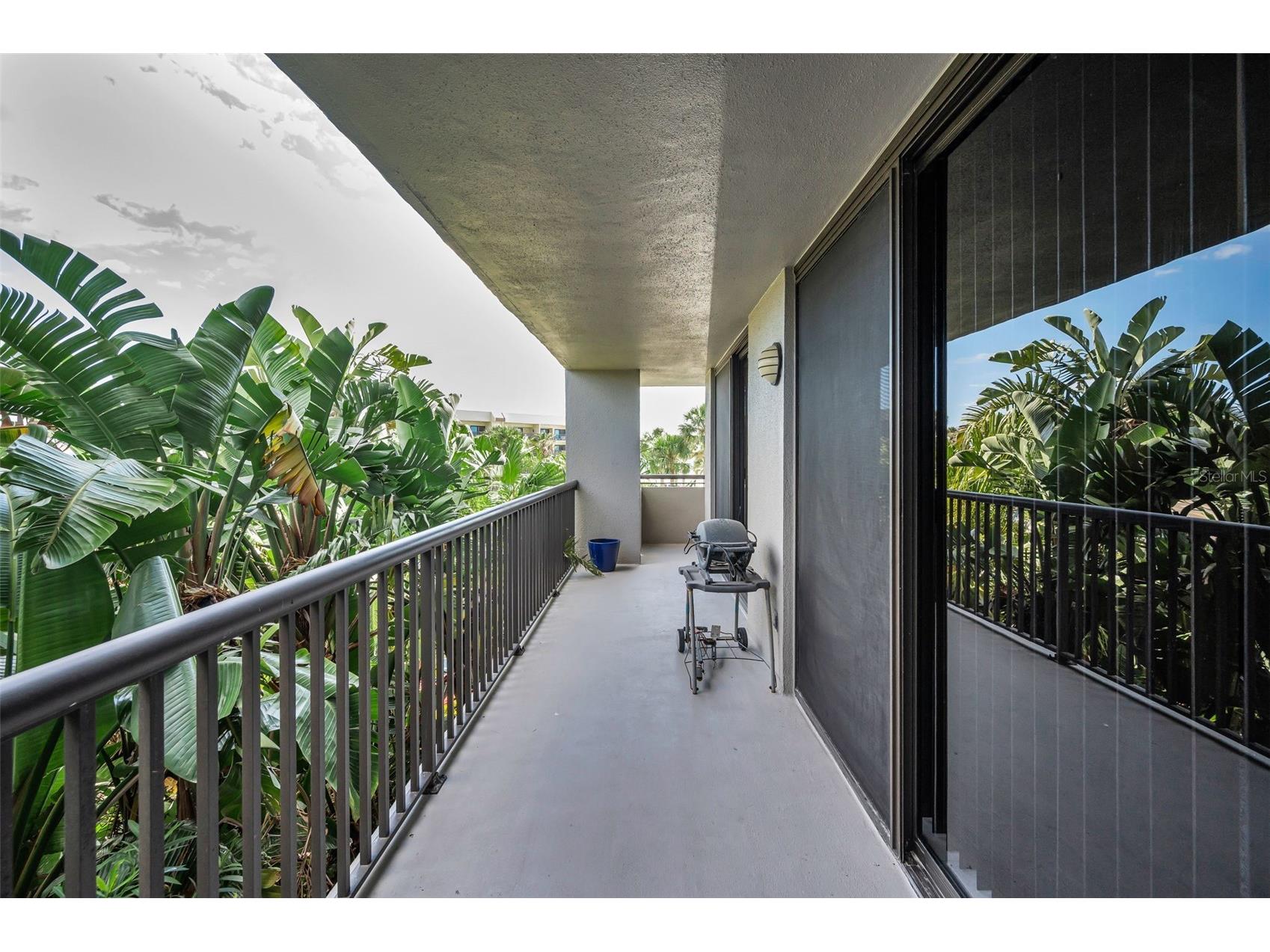 1660 Gulf Boulevard #208 Clearwater Beach FL 33767 - GULF OF MEXICO & INTRACOASTAL TB8506129 image46