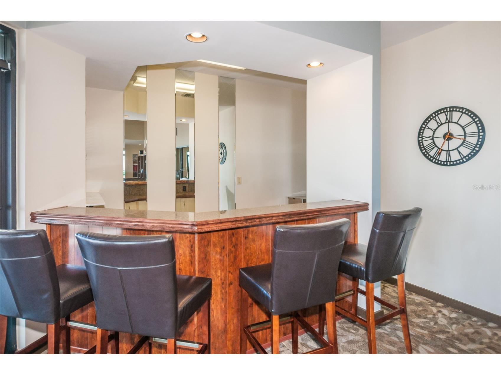 1660 Gulf Boulevard #208 Clearwater Beach FL 33767 - GULF OF MEXICO & INTRACOASTAL TB8506129 image81