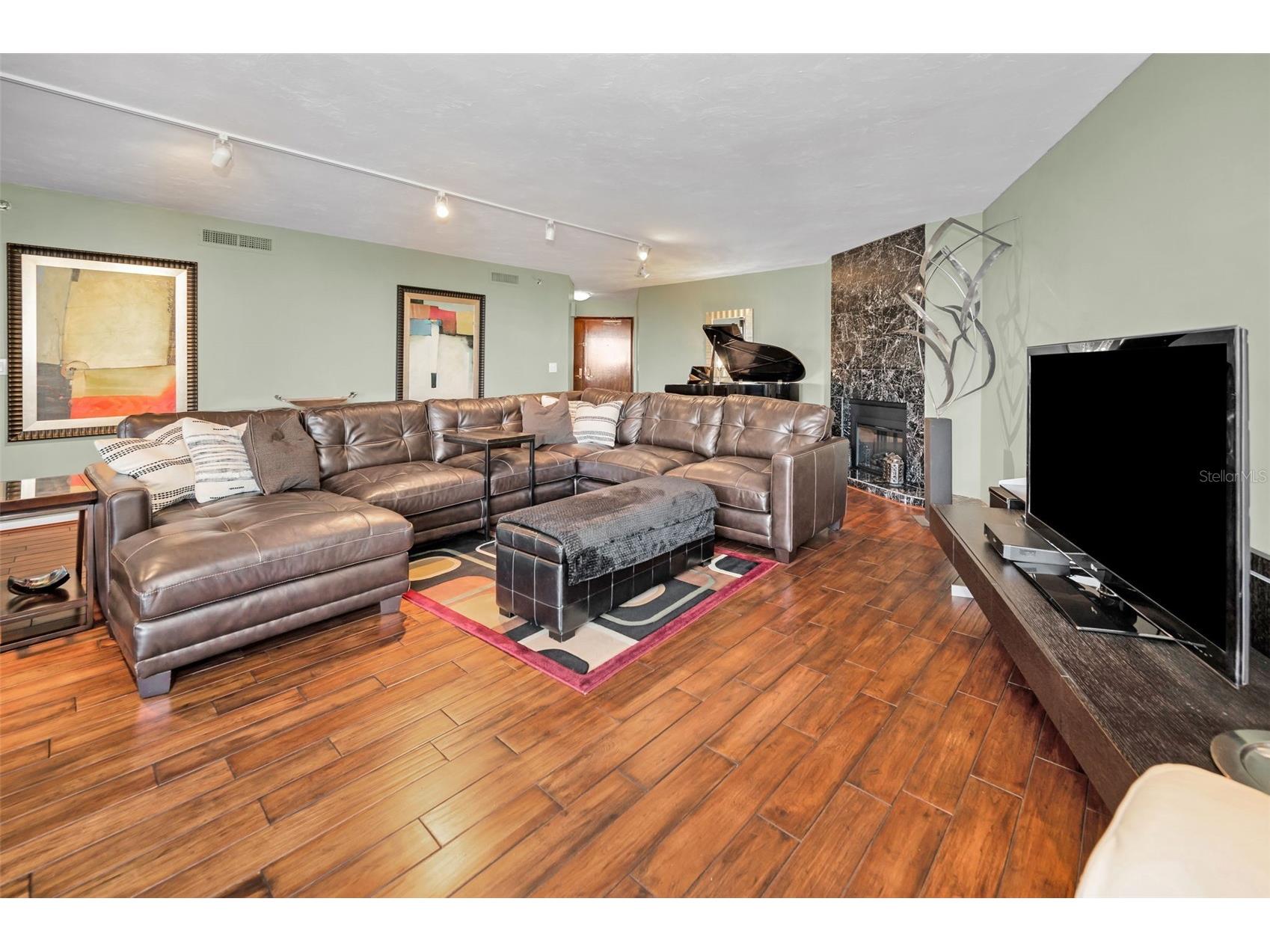 1660 Gulf Boulevard #307 Clearwater Beach FL 33767 - GULF OF MEXICO TB8476583 image14