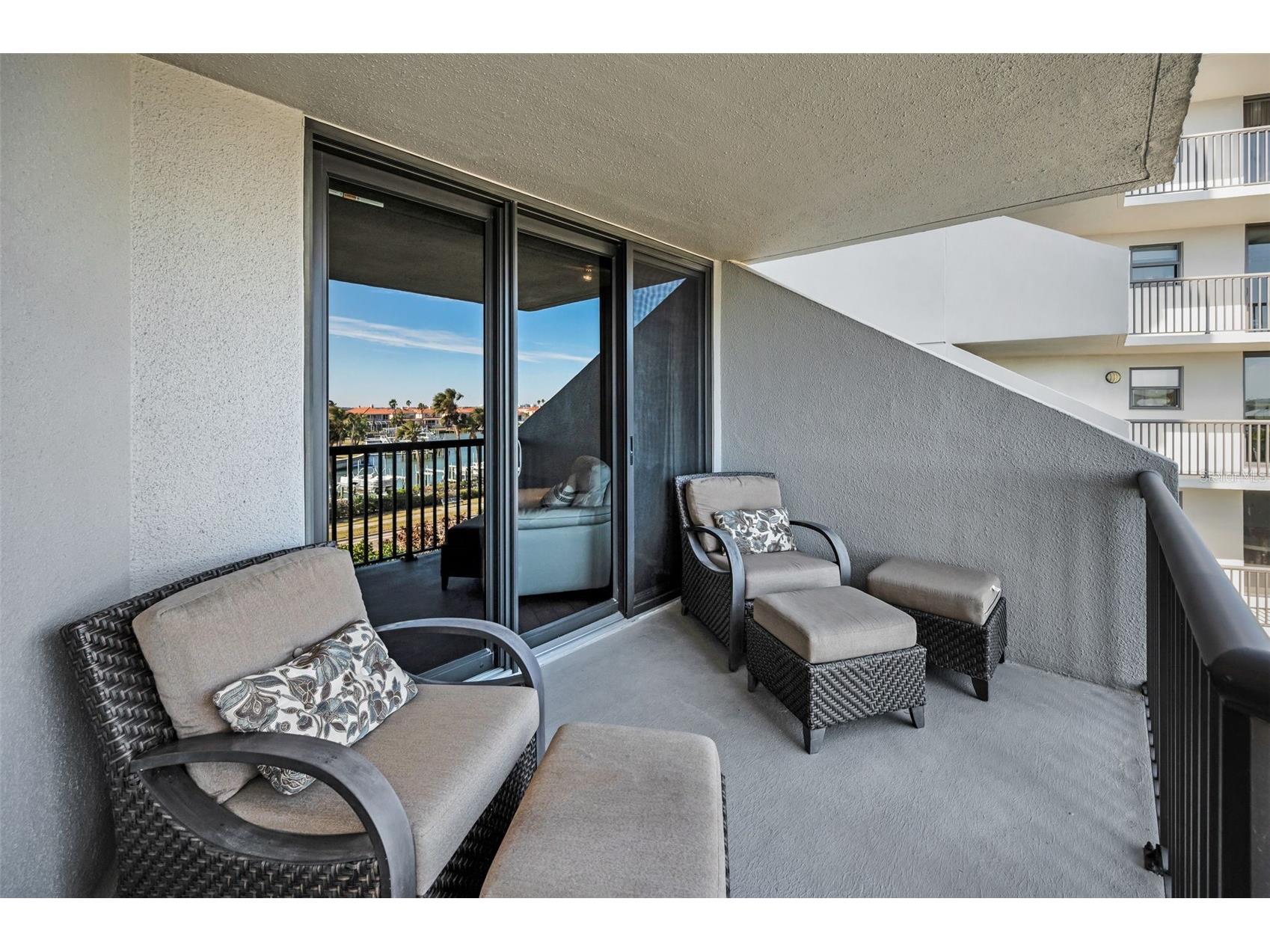 1660 Gulf Boulevard #307 Clearwater Beach FL 33767 - GULF OF MEXICO TB8476583 image19