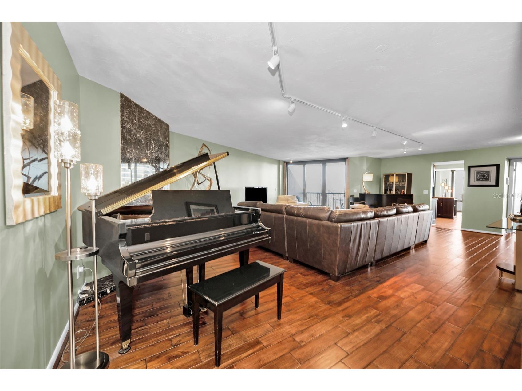 1660 Gulf Boulevard #307 Clearwater Beach FL 33767 - GULF OF MEXICO TB8476583 image24