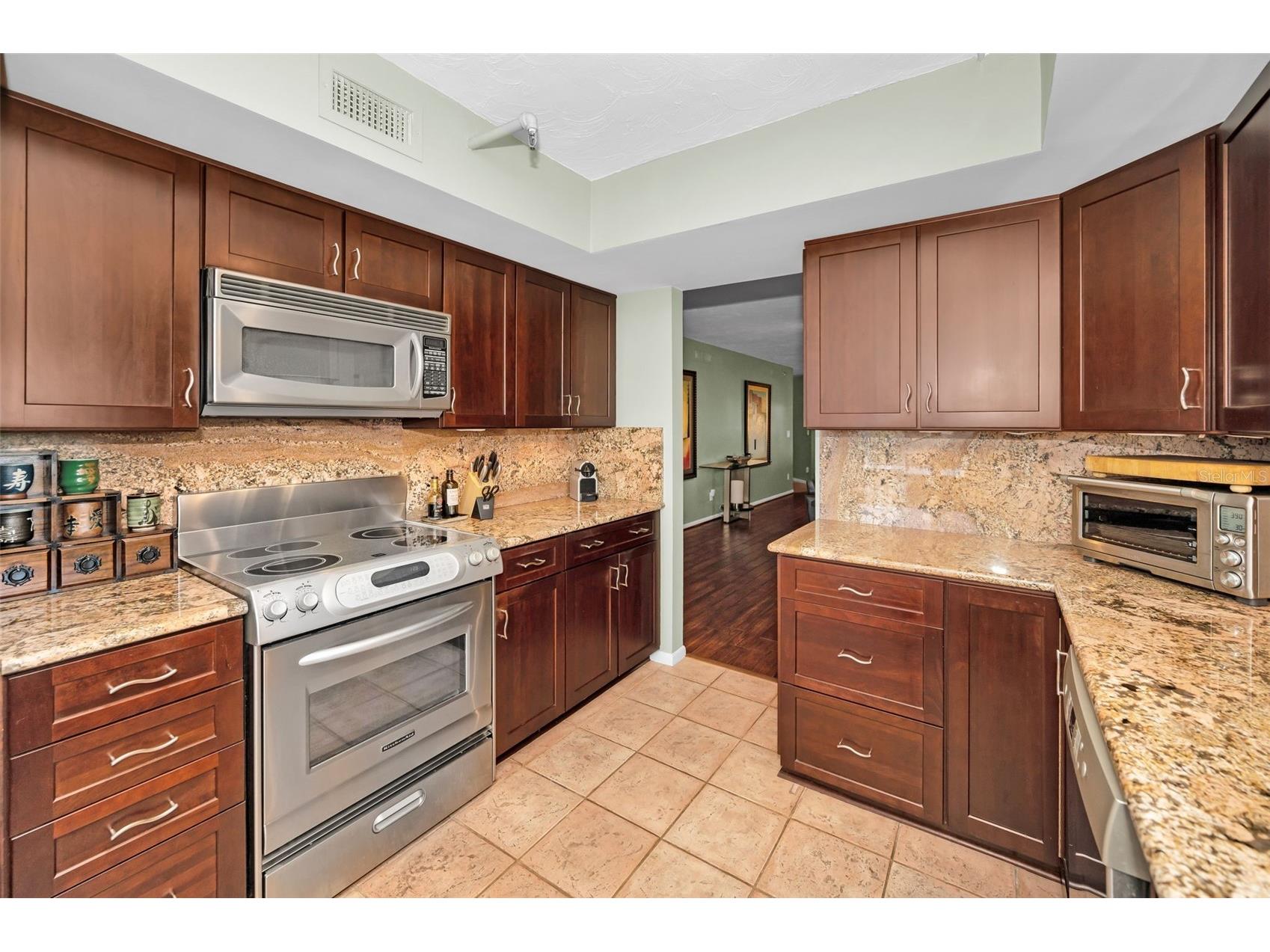 1660 Gulf Boulevard #307 Clearwater Beach FL 33767 - GULF OF MEXICO TB8476583 image28