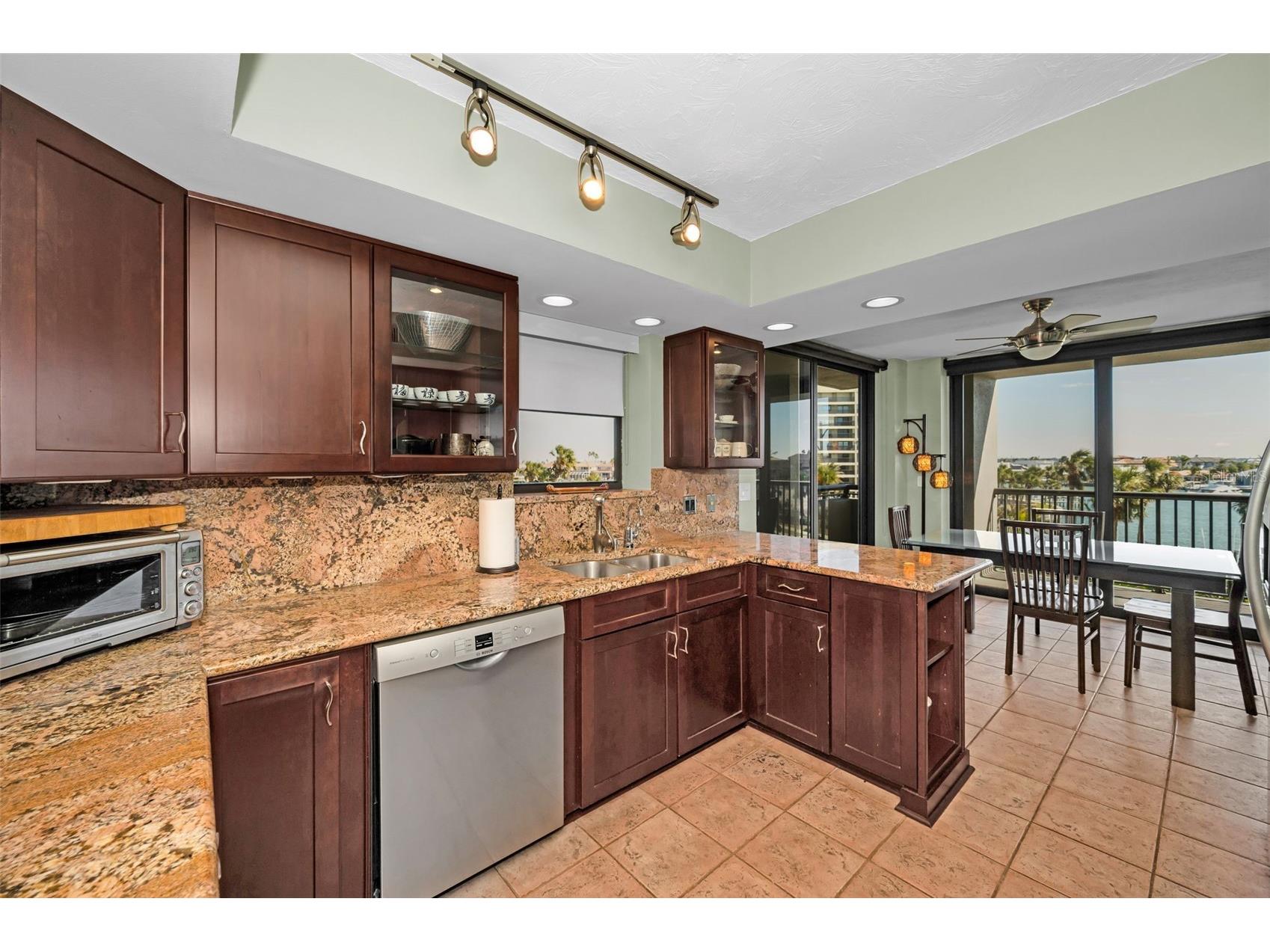 1660 Gulf Boulevard #307 Clearwater Beach FL 33767 - GULF OF MEXICO TB8476583 image29