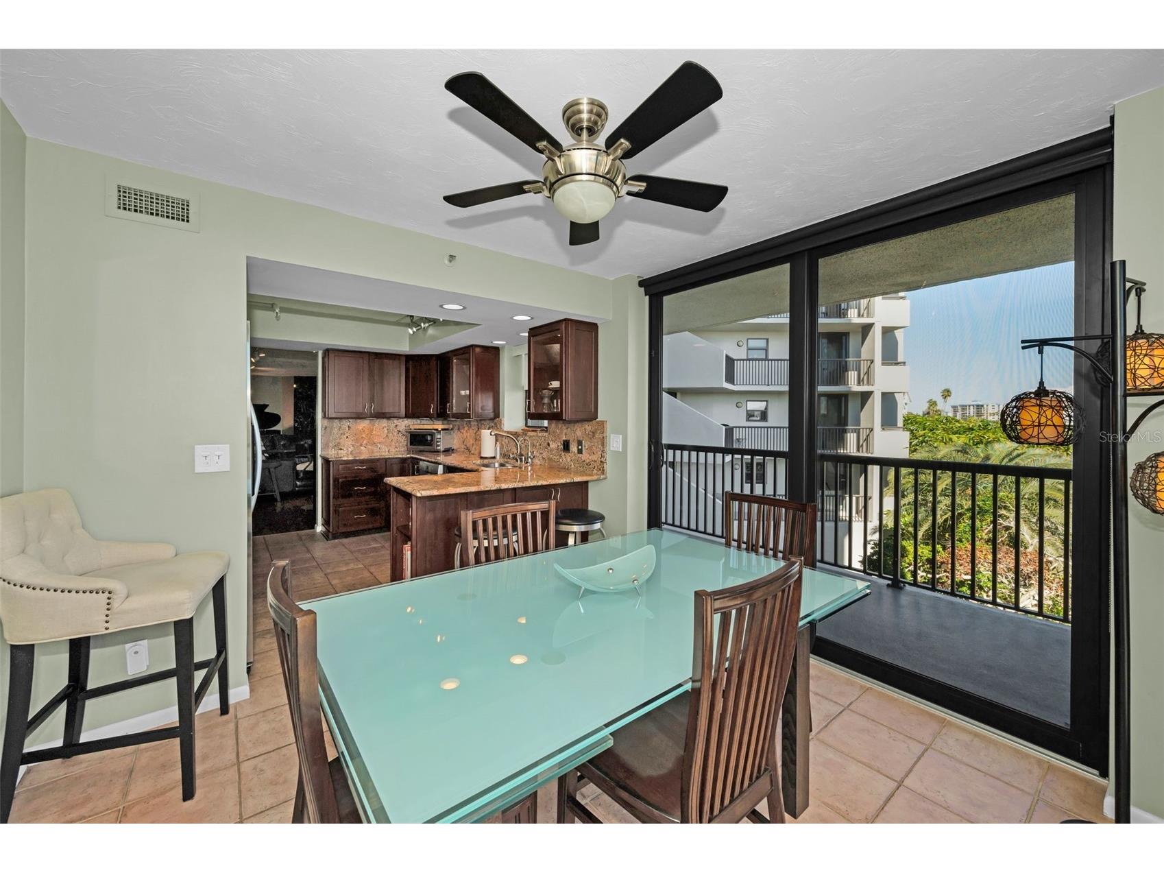 1660 Gulf Boulevard #307 Clearwater Beach FL 33767 - GULF OF MEXICO TB8476583 image33