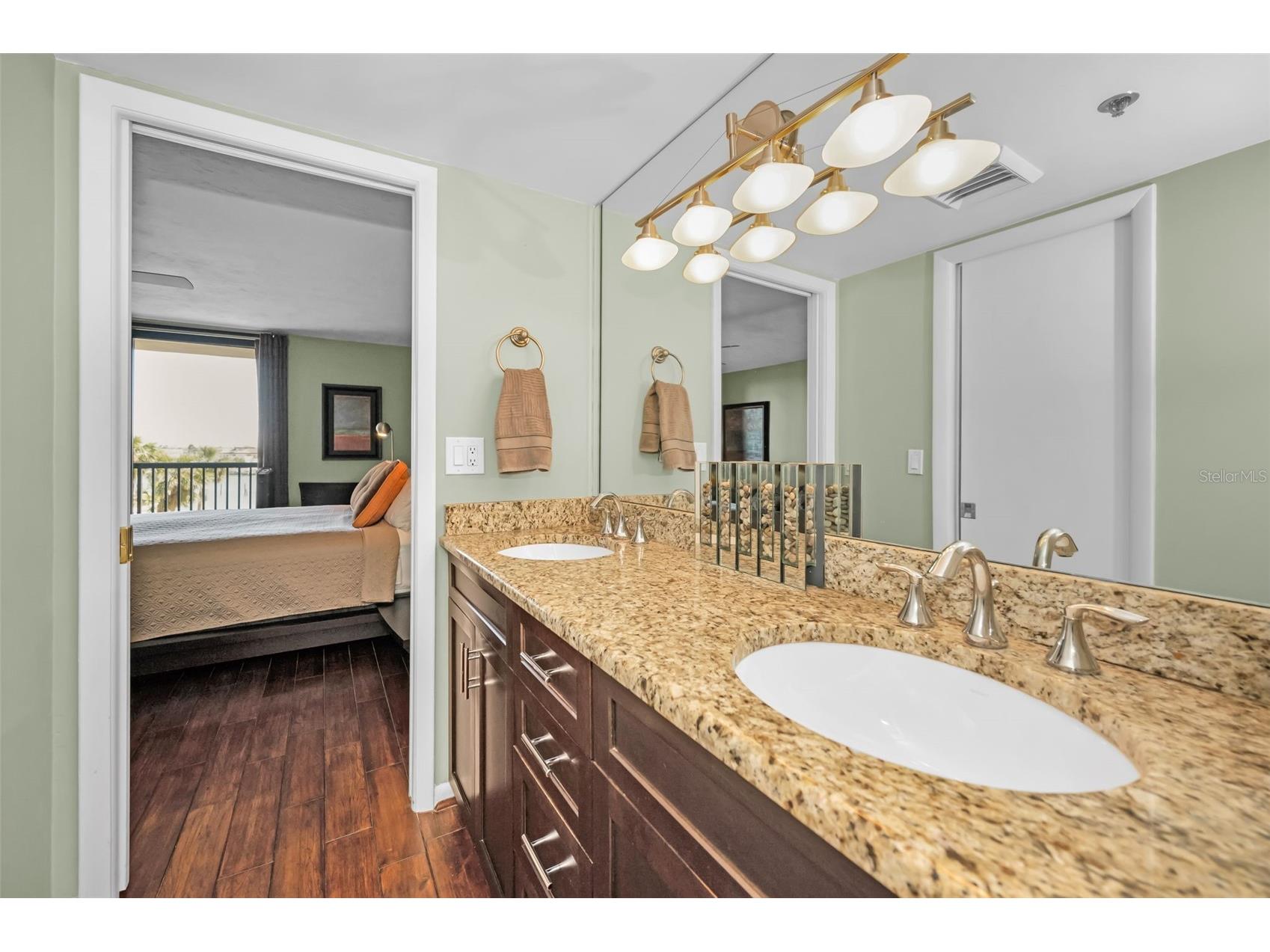 1660 Gulf Boulevard #307 Clearwater Beach FL 33767 - GULF OF MEXICO TB8476583 image42