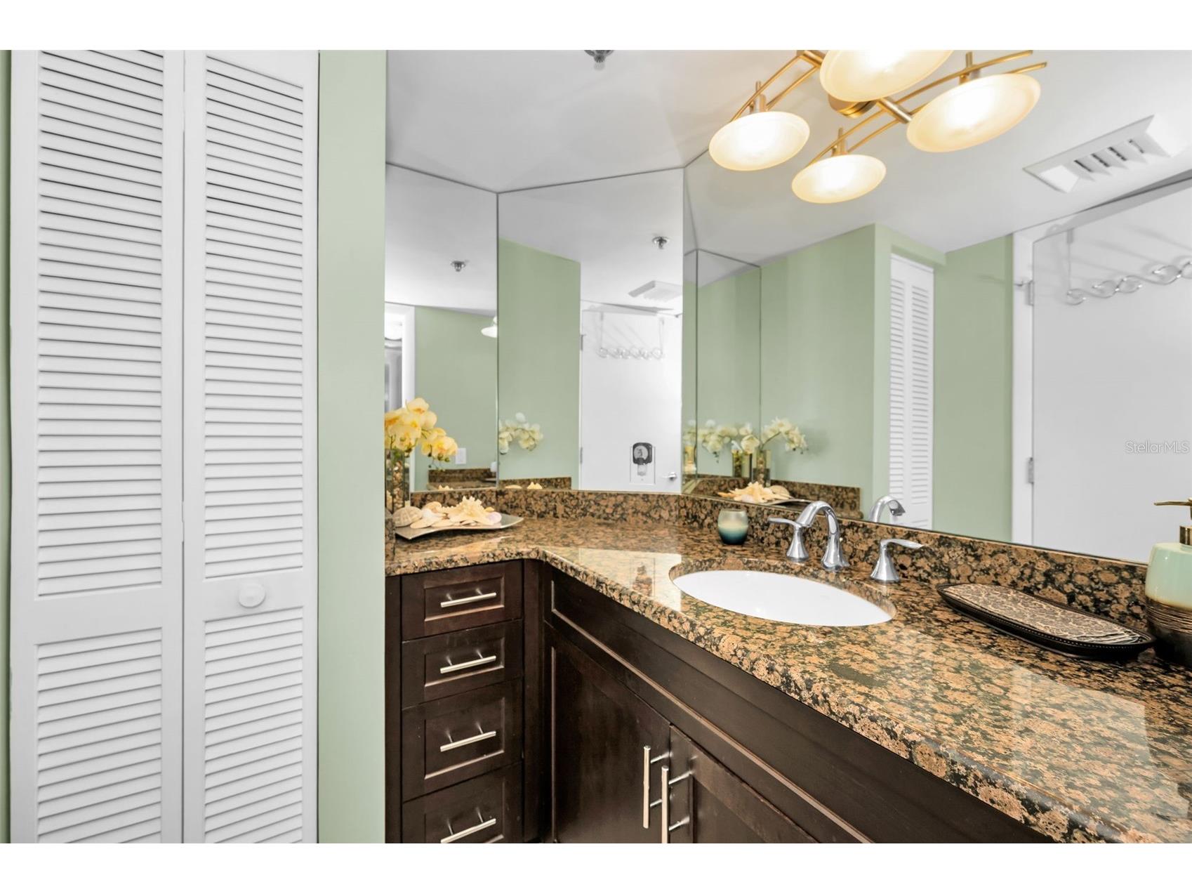 1660 Gulf Boulevard #307 Clearwater Beach FL 33767 - GULF OF MEXICO TB8476583 image53