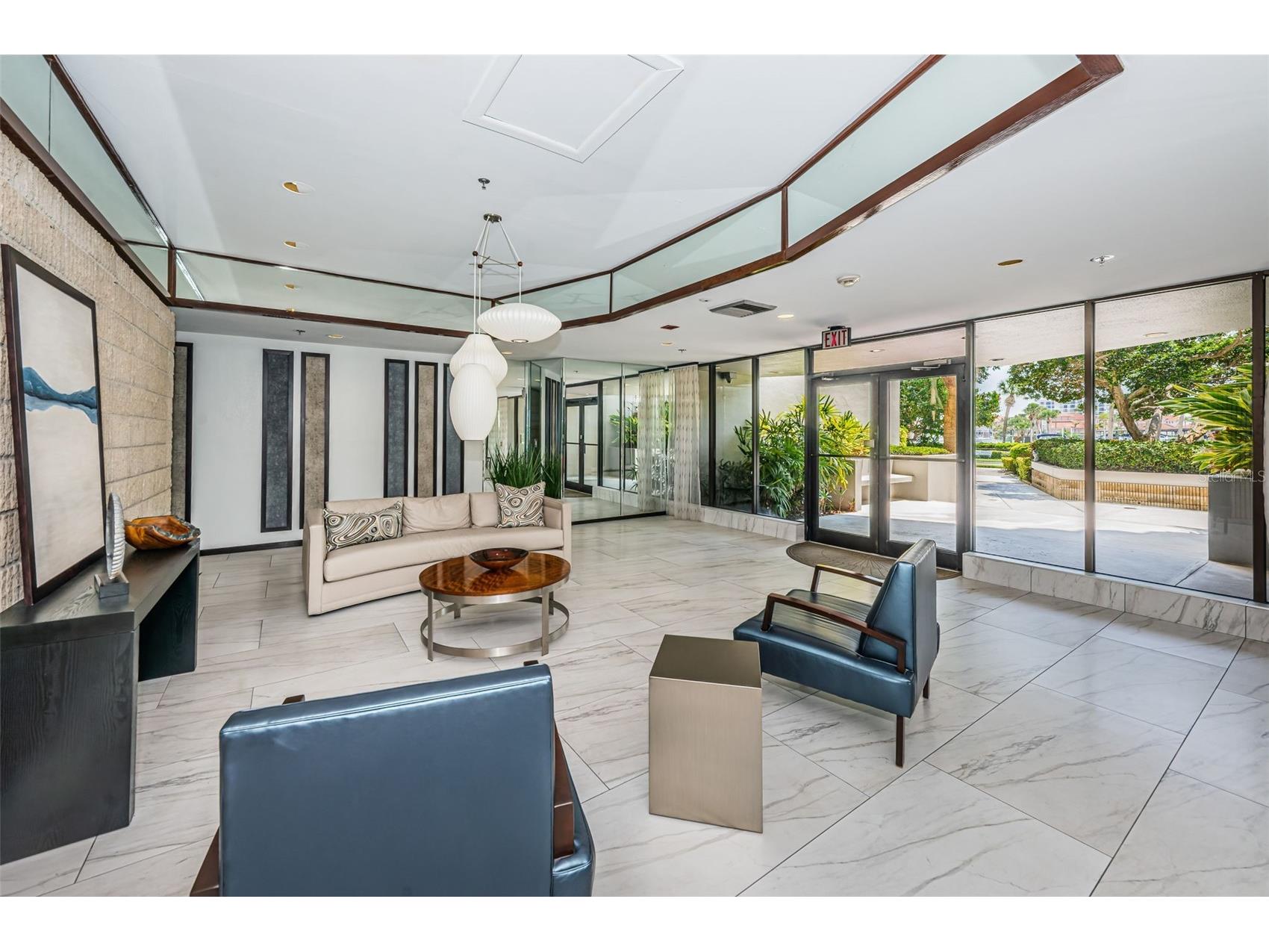 1660 Gulf Boulevard #307 Clearwater Beach FL 33767 - GULF OF MEXICO TB8476583 image8