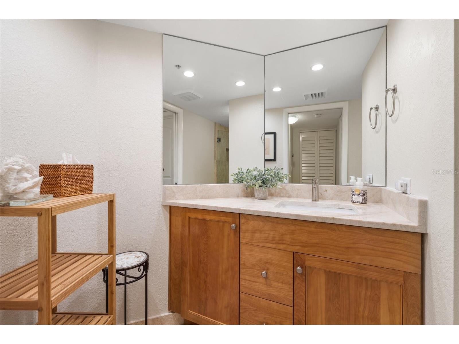 1660 Gulf Boulevard #403 Clearwater Beach FL 33767 TB8504550 image38
