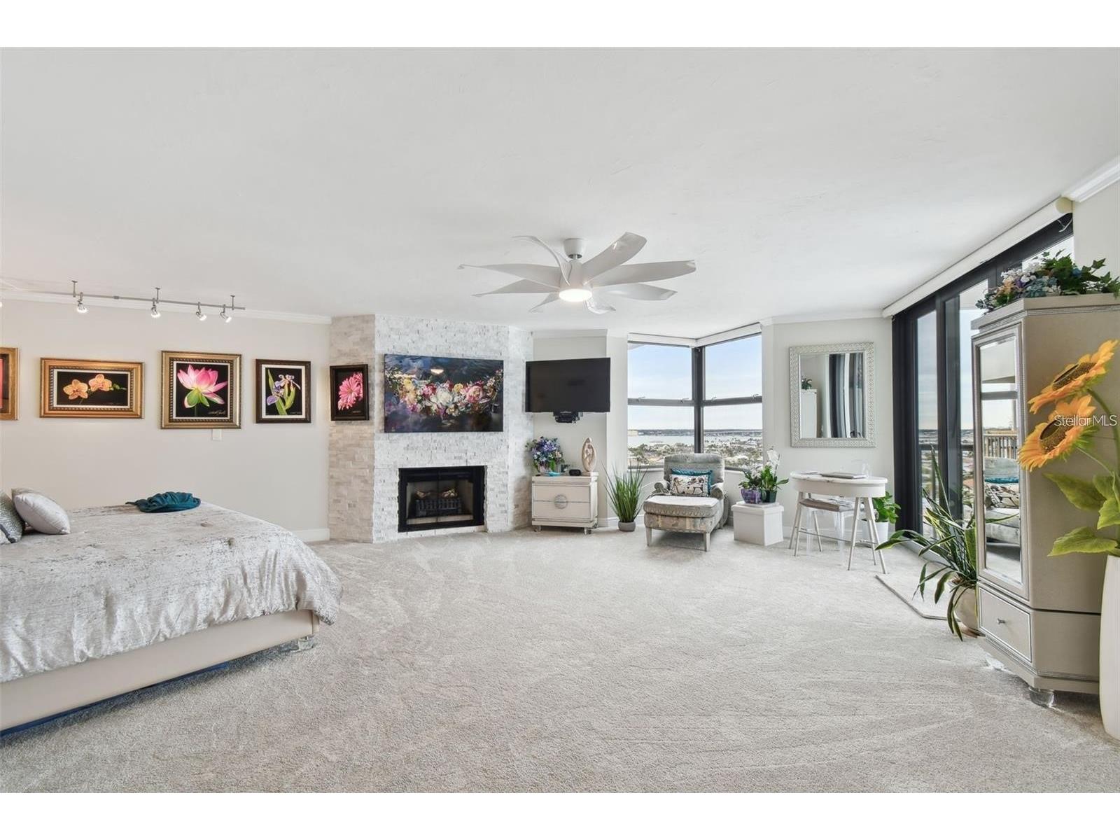 1660 Gulf Boulevard #PH1 Clearwater Beach FL 33767 - GULF OF AMERICA BEACH INTERC TB8472100 image32