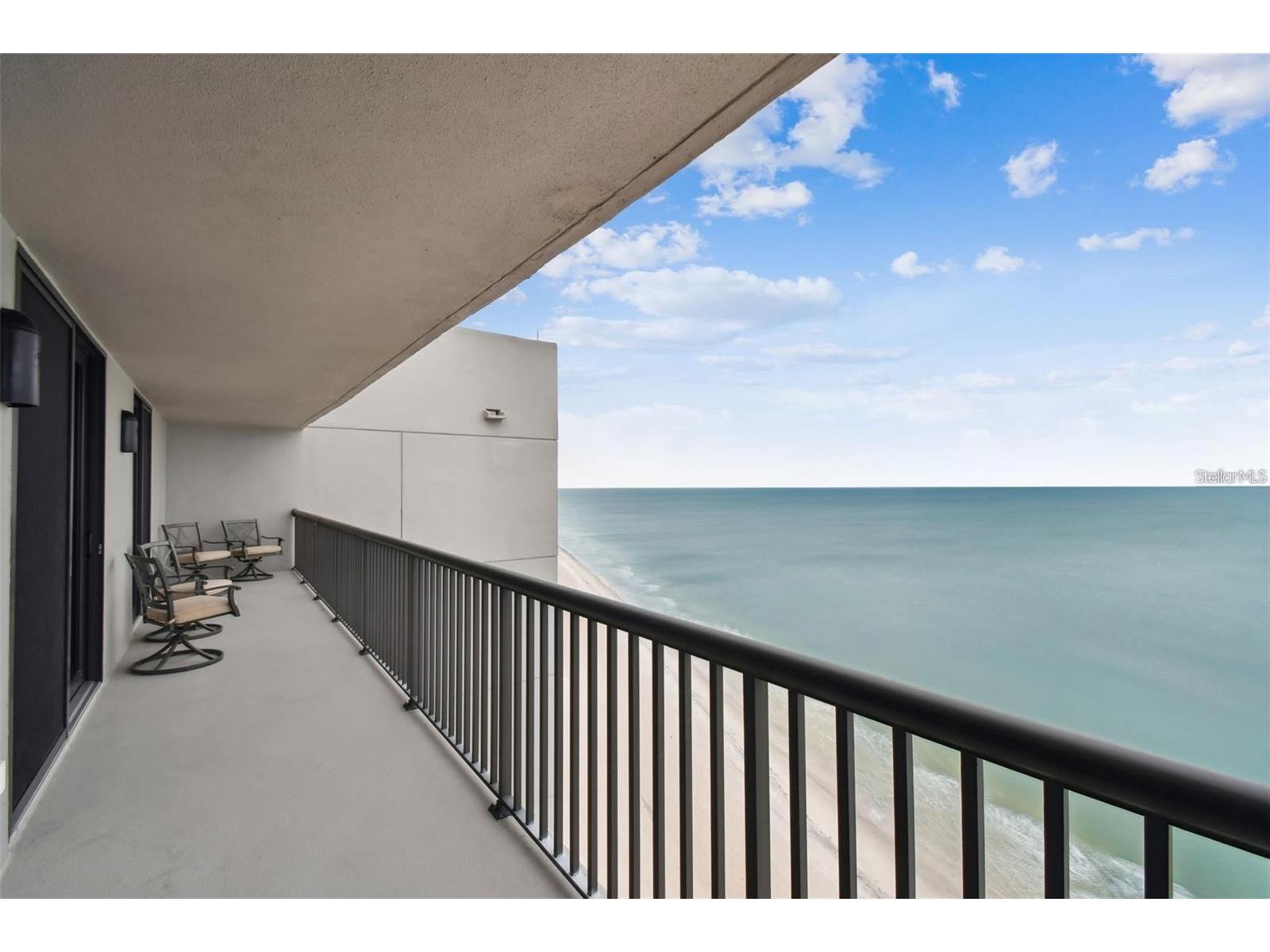 1660 Gulf Boulevard #PH1 Clearwater Beach FL 33767 - GULF OF AMERICA BEACH INTERC TB8472100 image4