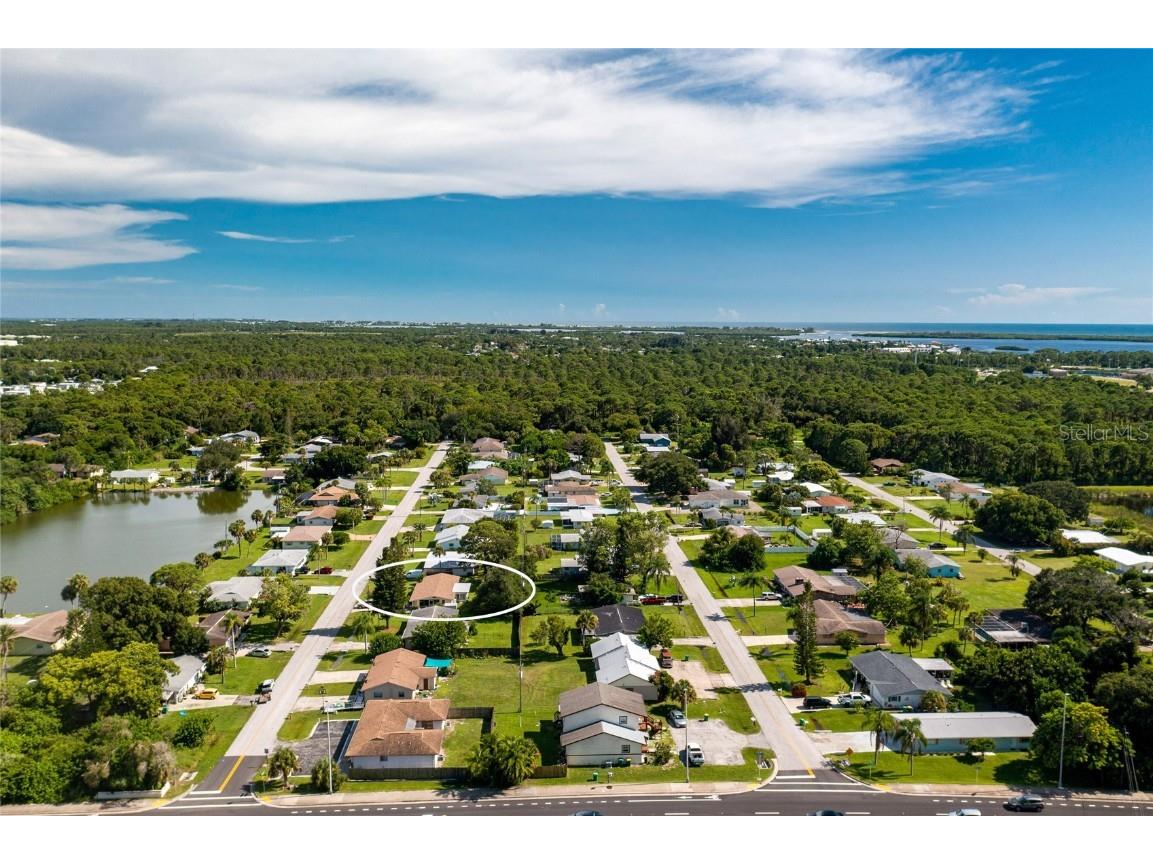 1660 Meadowlark Lane Englewood FL 34224 D6127870 image1