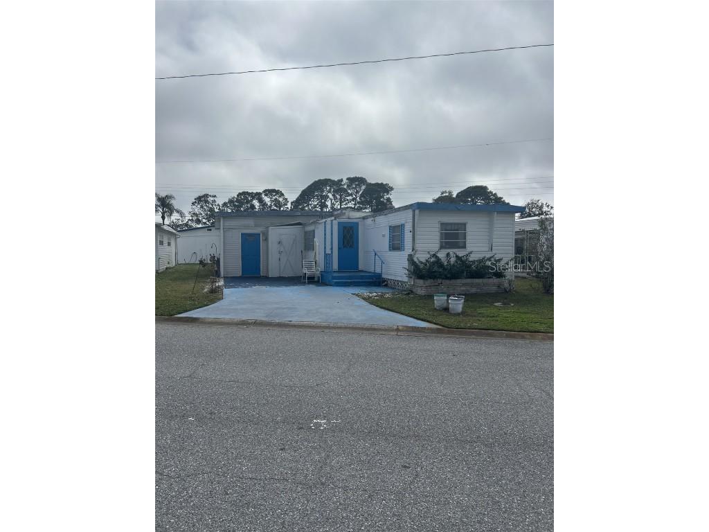 1660 Old Elm Street Sarasota FL 34234 A4636204 image1