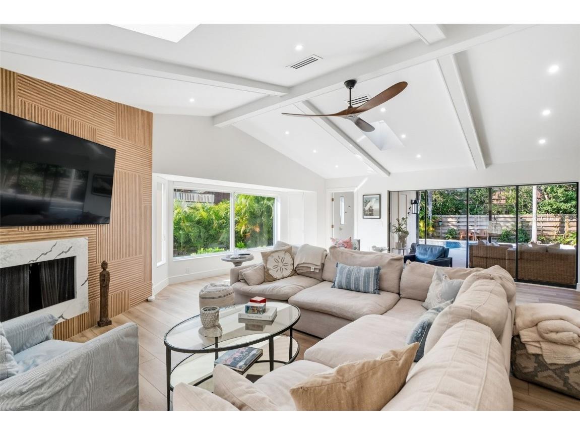 1660 Pine Harrier Circle Sarasota FL 34231 A4670063 image14