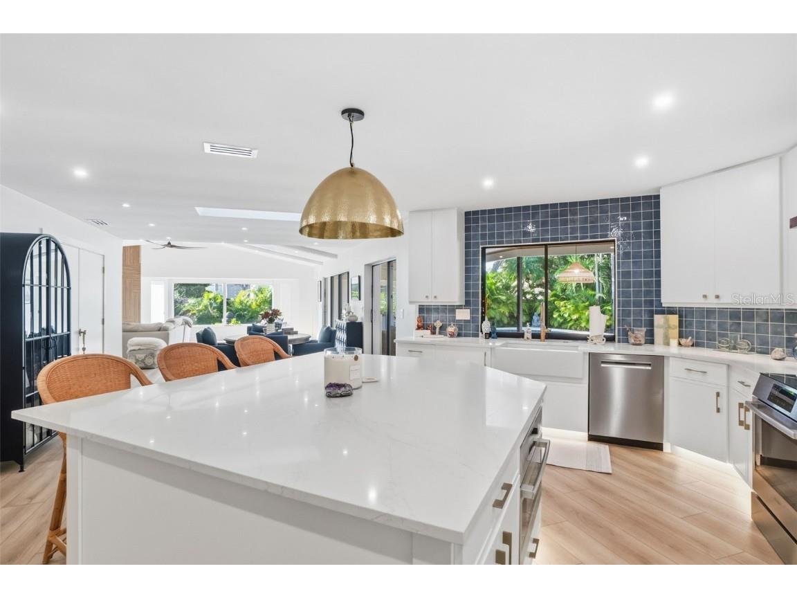 1660 Pine Harrier Circle Sarasota FL 34231 A4670063 image24