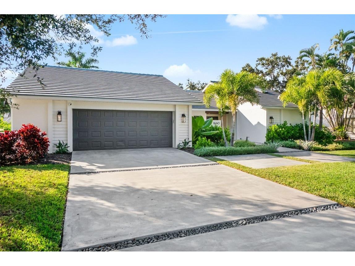 1660 Pine Harrier Circle Sarasota FL 34231 A4670063 image3