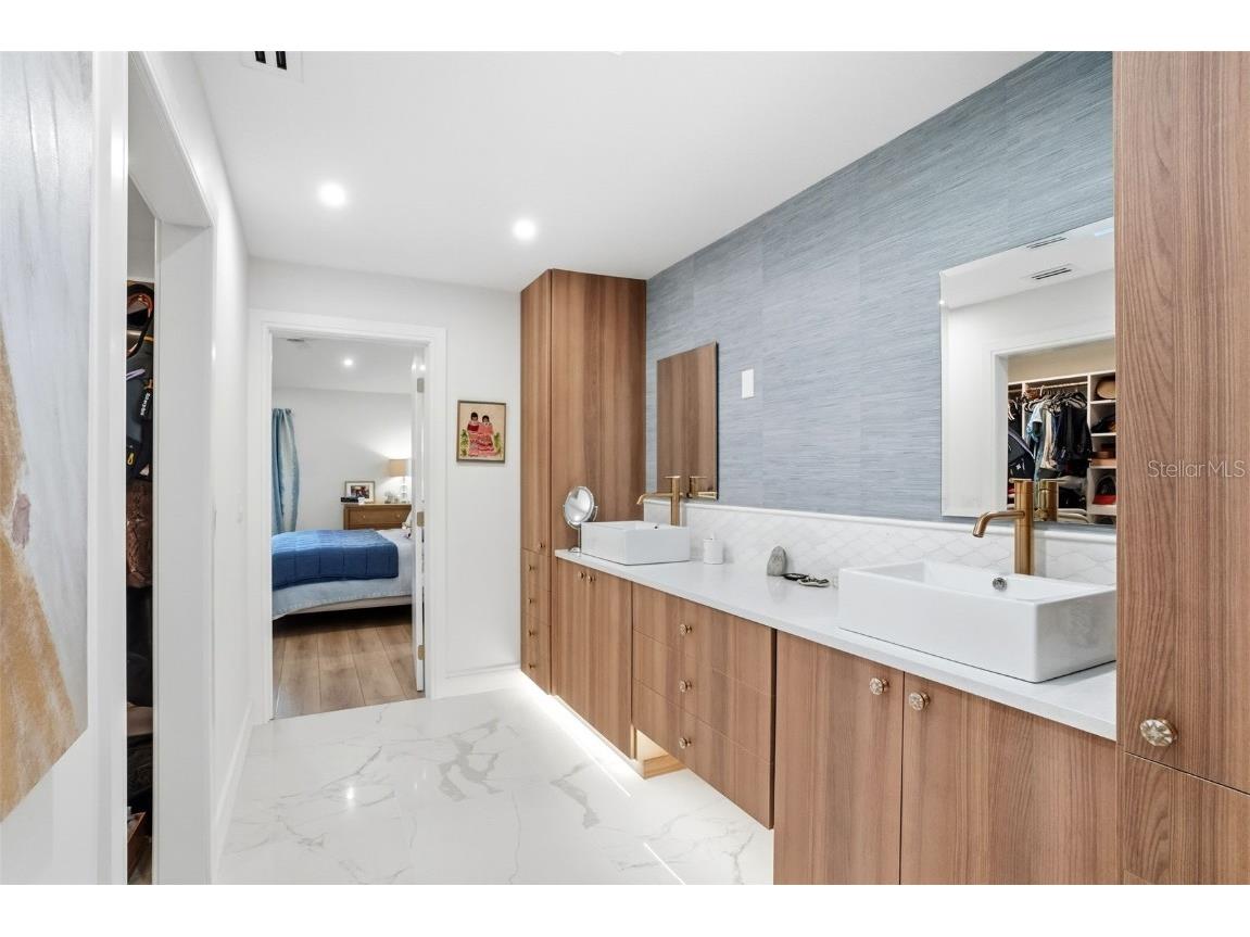 1660 Pine Harrier Circle Sarasota FL 34231 A4670063 image39