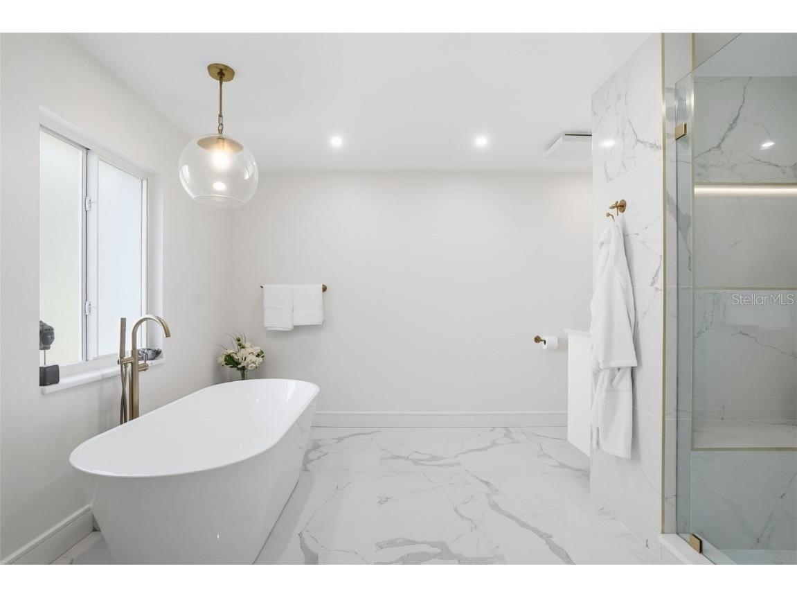 1660 Pine Harrier Circle Sarasota FL 34231 A4670063 image43