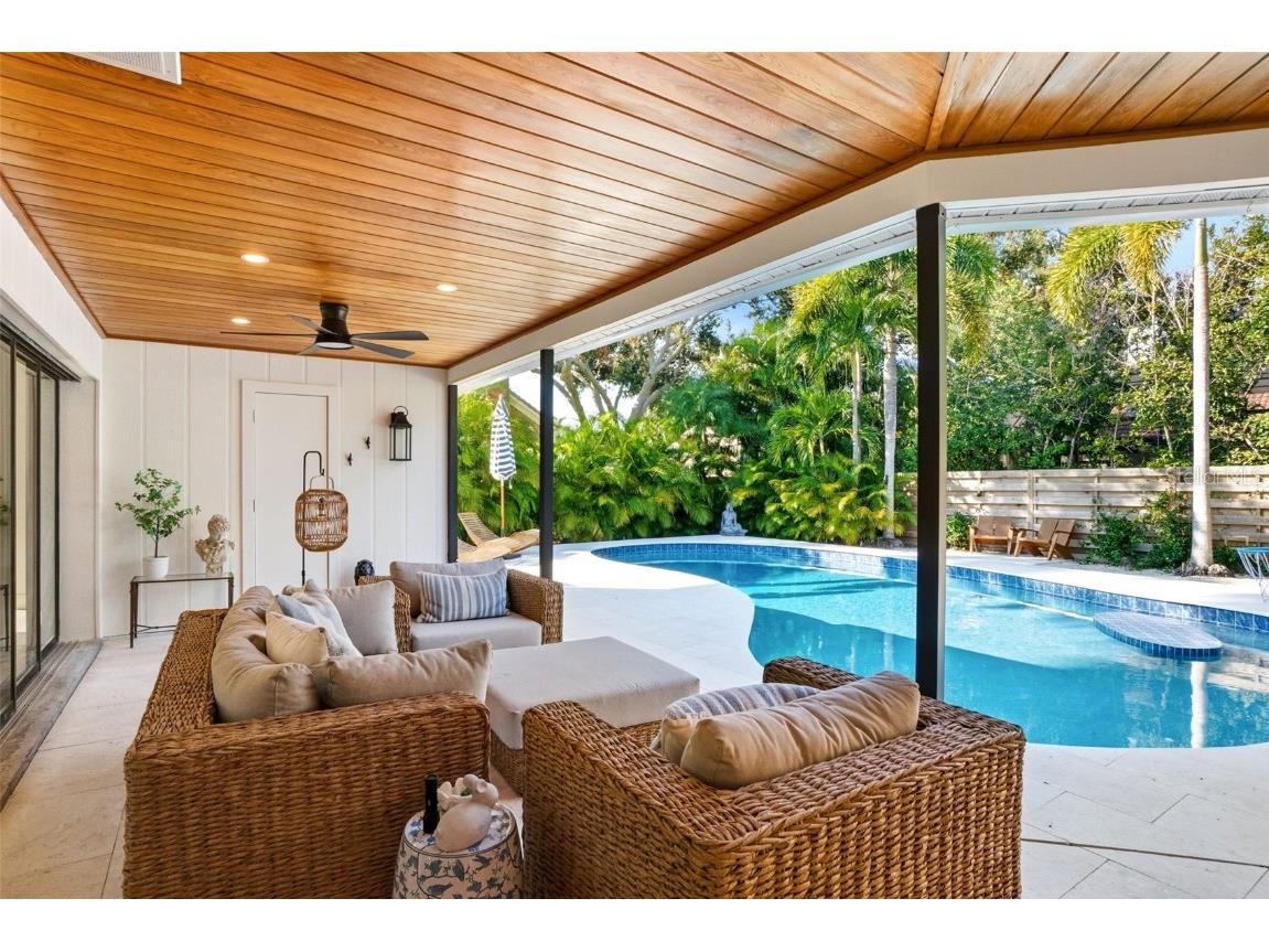 1660 Pine Harrier Circle Sarasota FL 34231 A4670063 image46