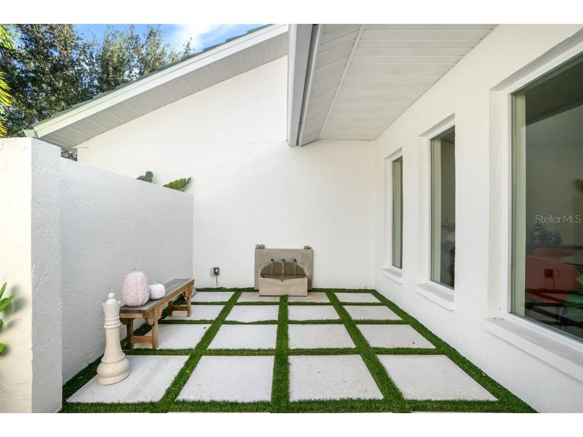 1660 Pine Harrier Circle Sarasota FL 34231 A4670063 image6