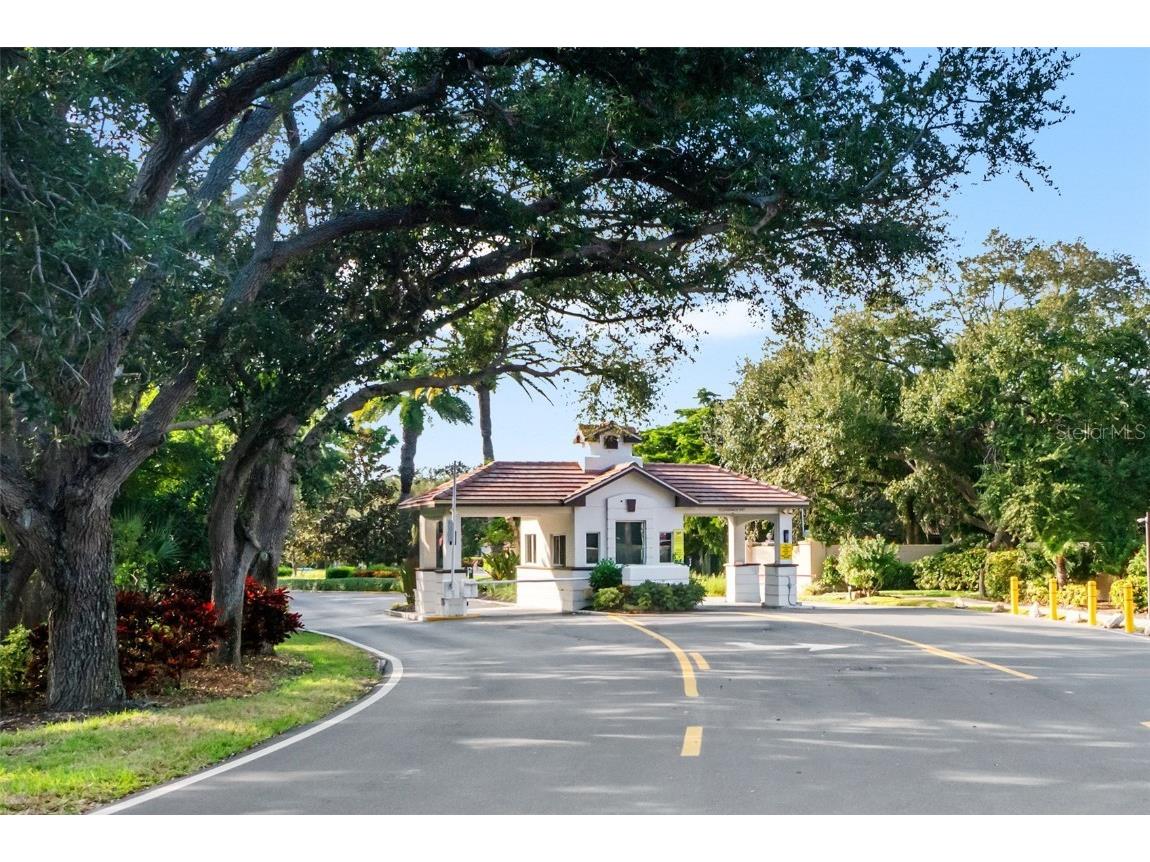 1660 Pine Harrier Circle Sarasota FL 34231 A4670063 image66