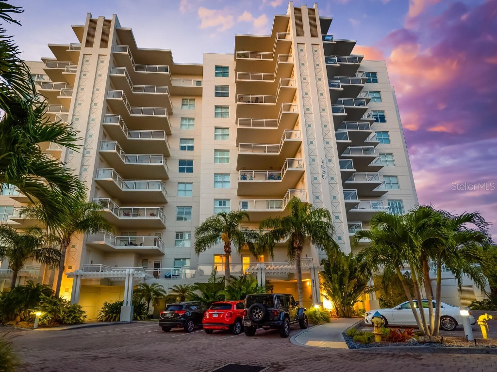 1660 Summerhouse Lane #103 Sarasota FL 34242 - SARASOTA BAY A4530114 image1
