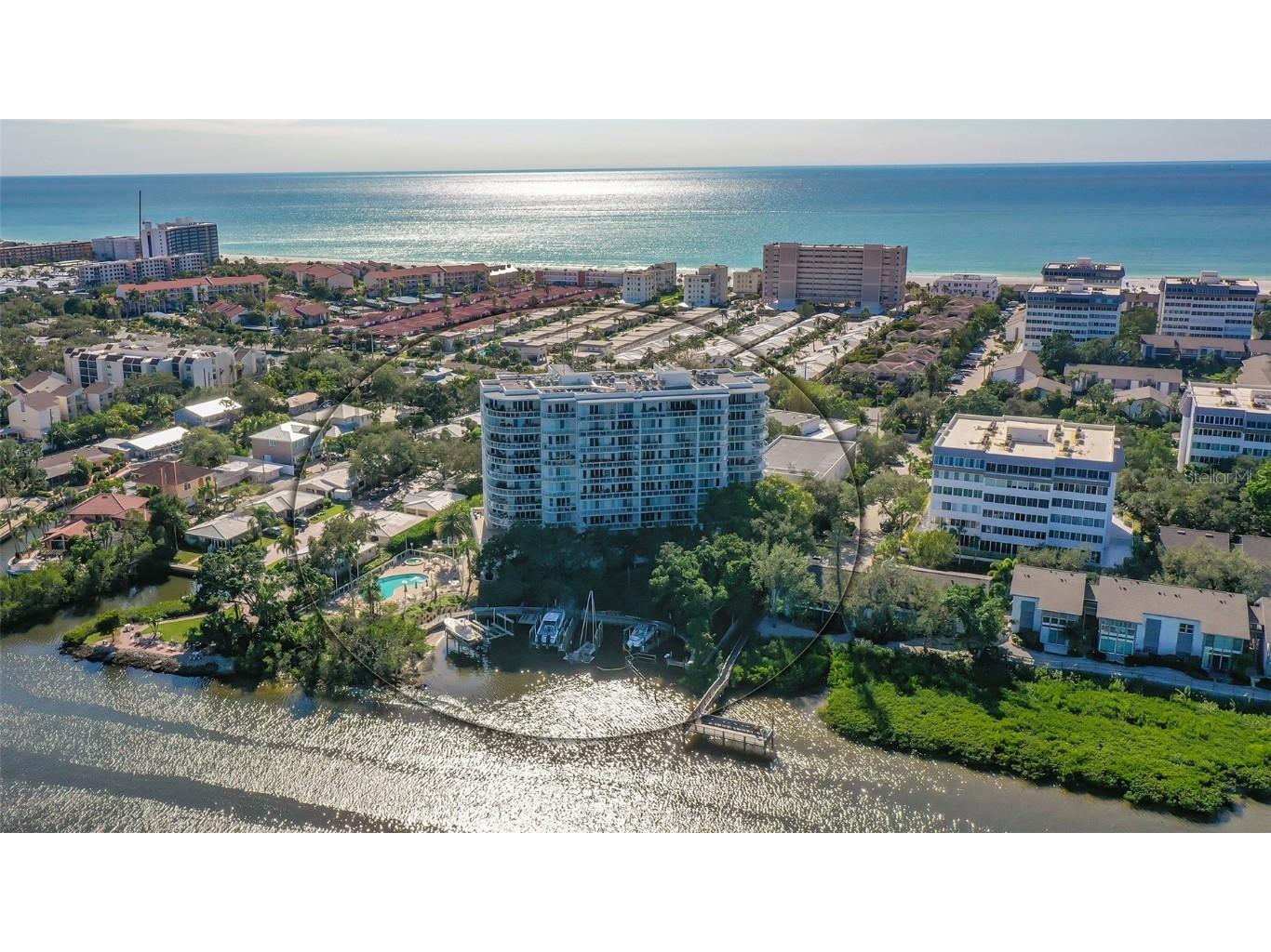 1660 Summerhouse Lane #201 Sarasota FL 34242 - INTRACOASTAL WATERWAY A4554983 image1