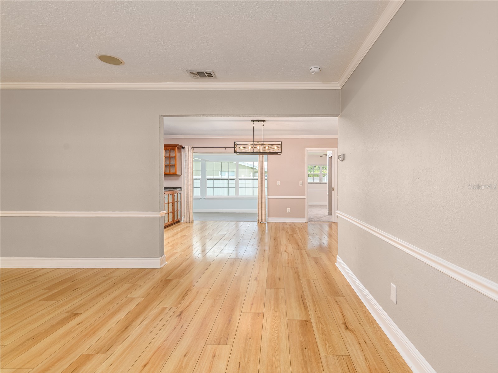 1661 Algonquin Drive Clearwater FL 33755 TB8532253 image4