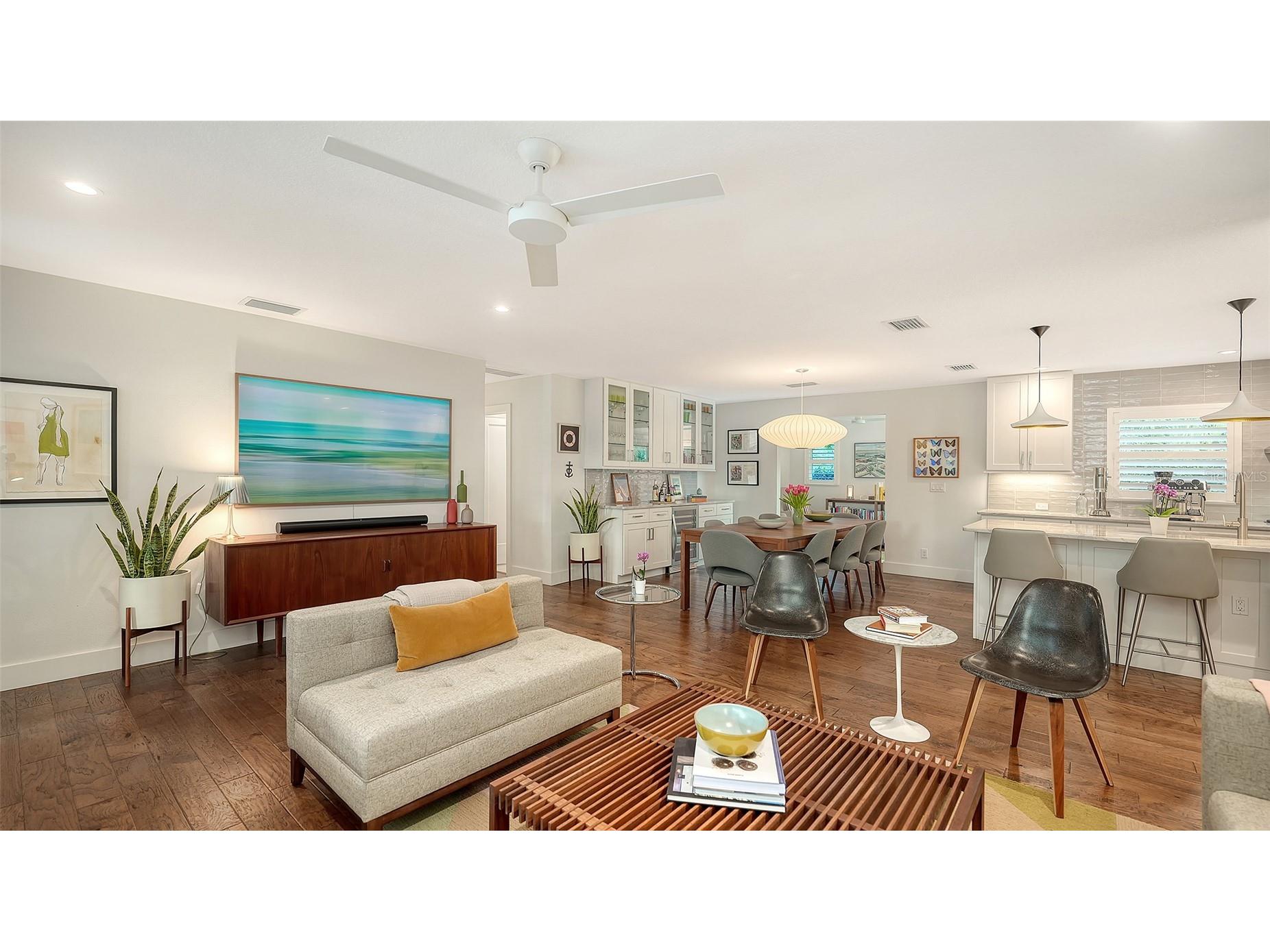 1661 S Jefferson Avenue Sarasota FL 34239 A4684656 image11