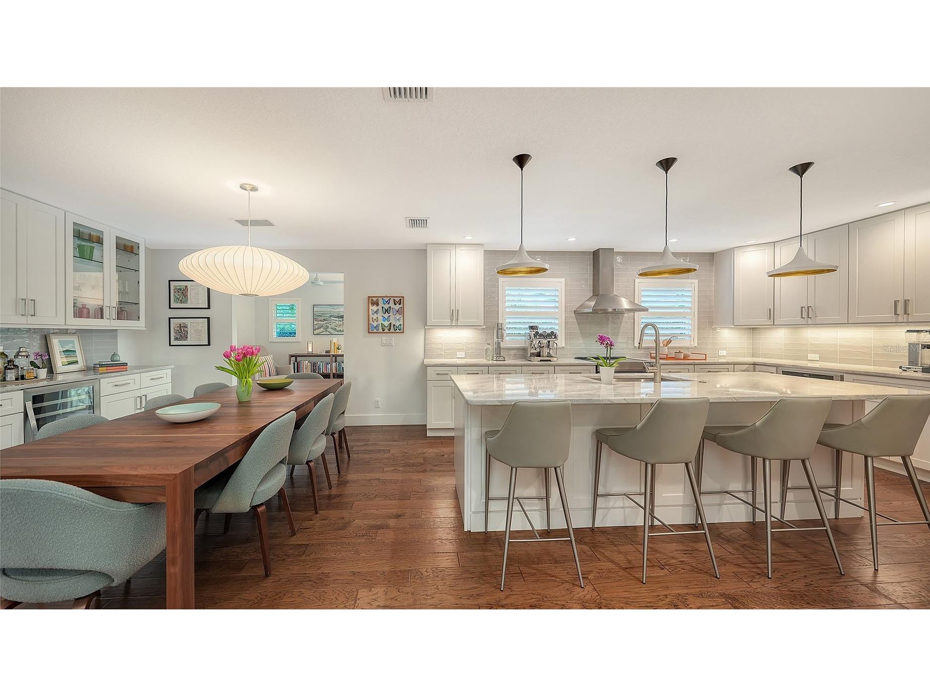 1661 S Jefferson Avenue Sarasota FL 34239 A4684656 image13