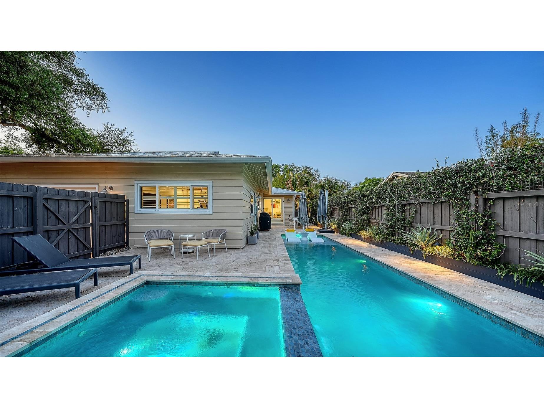 1661 S Jefferson Avenue Sarasota FL 34239 A4684656 image24