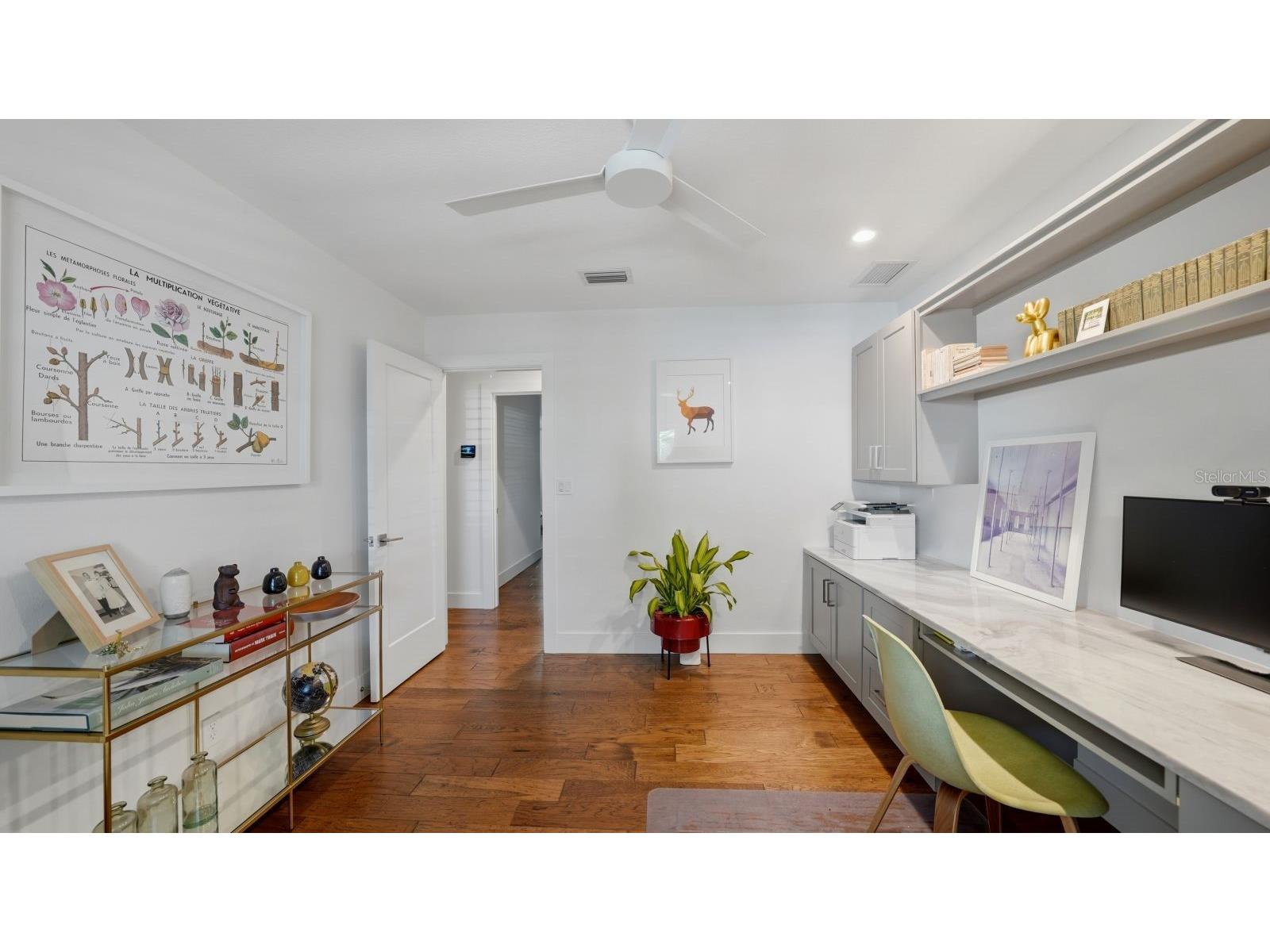 1661 S Jefferson Avenue Sarasota FL 34239 A4684656 image46