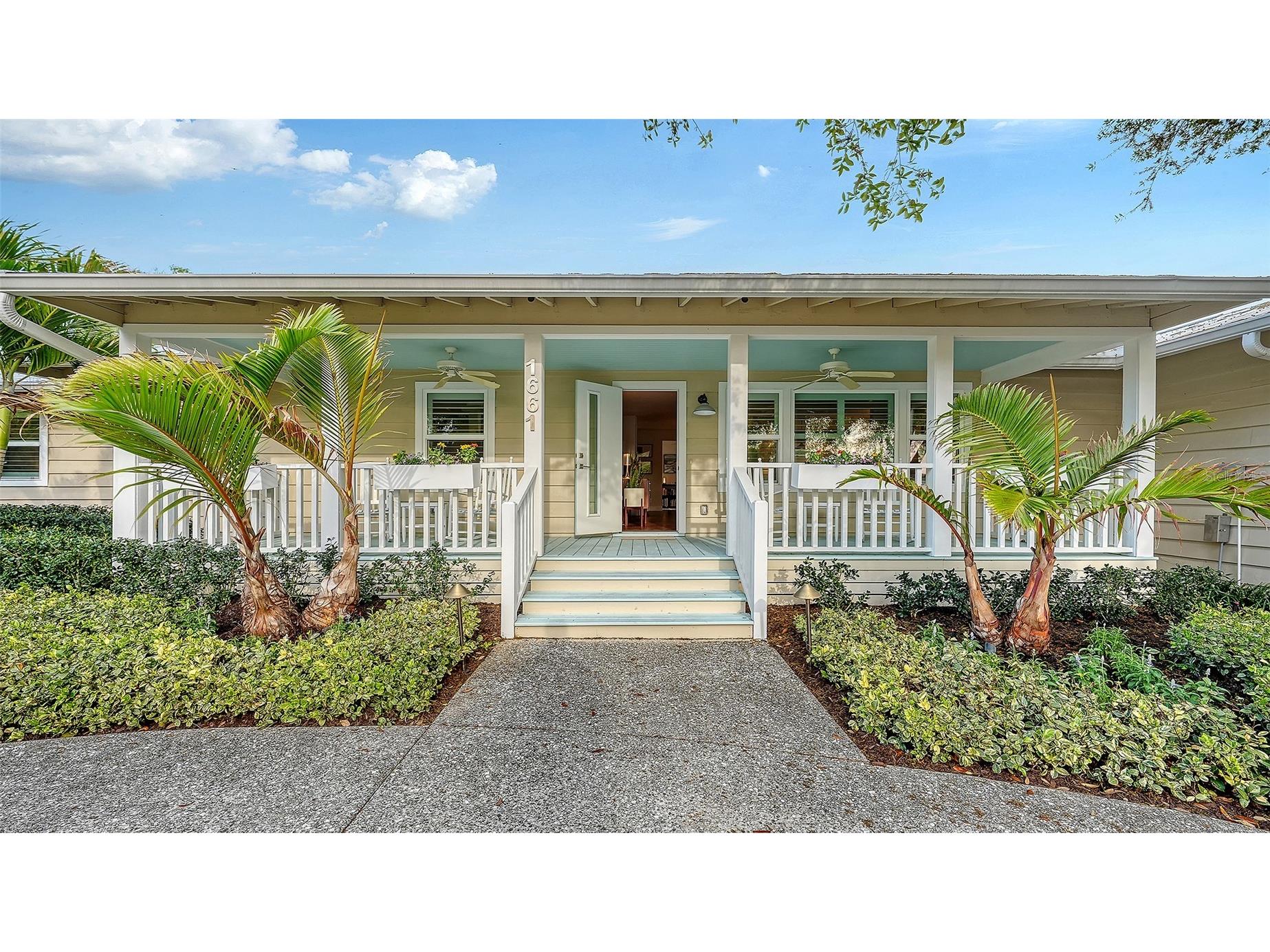 1661 S Jefferson Avenue Sarasota FL 34239 A4684656 image59